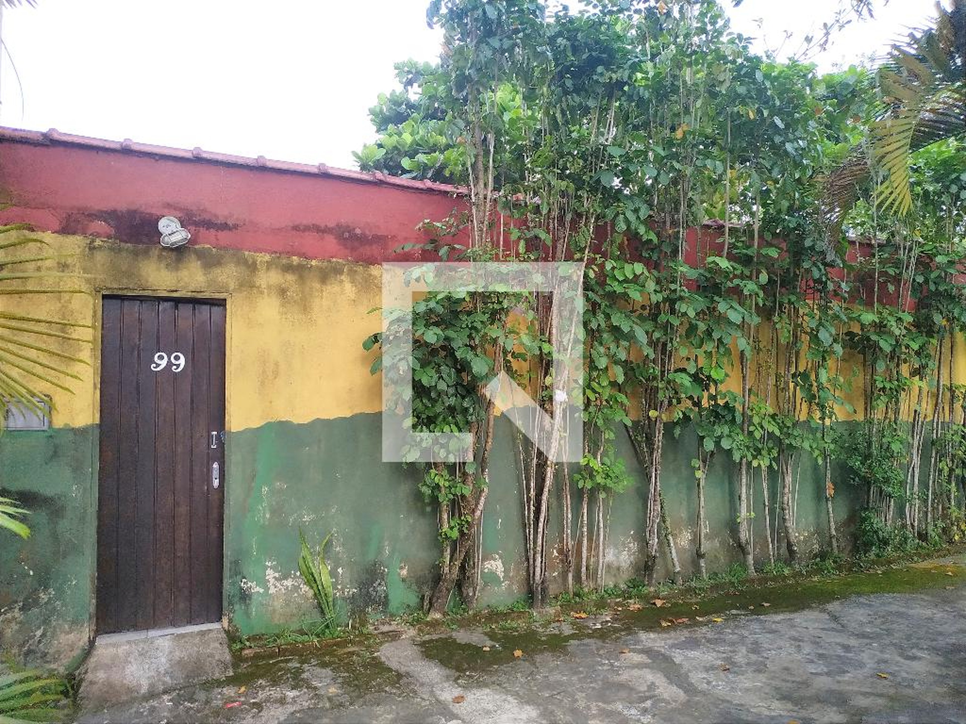 Fachada Condomínio em Rua Celina Pardal dos Santos, 99