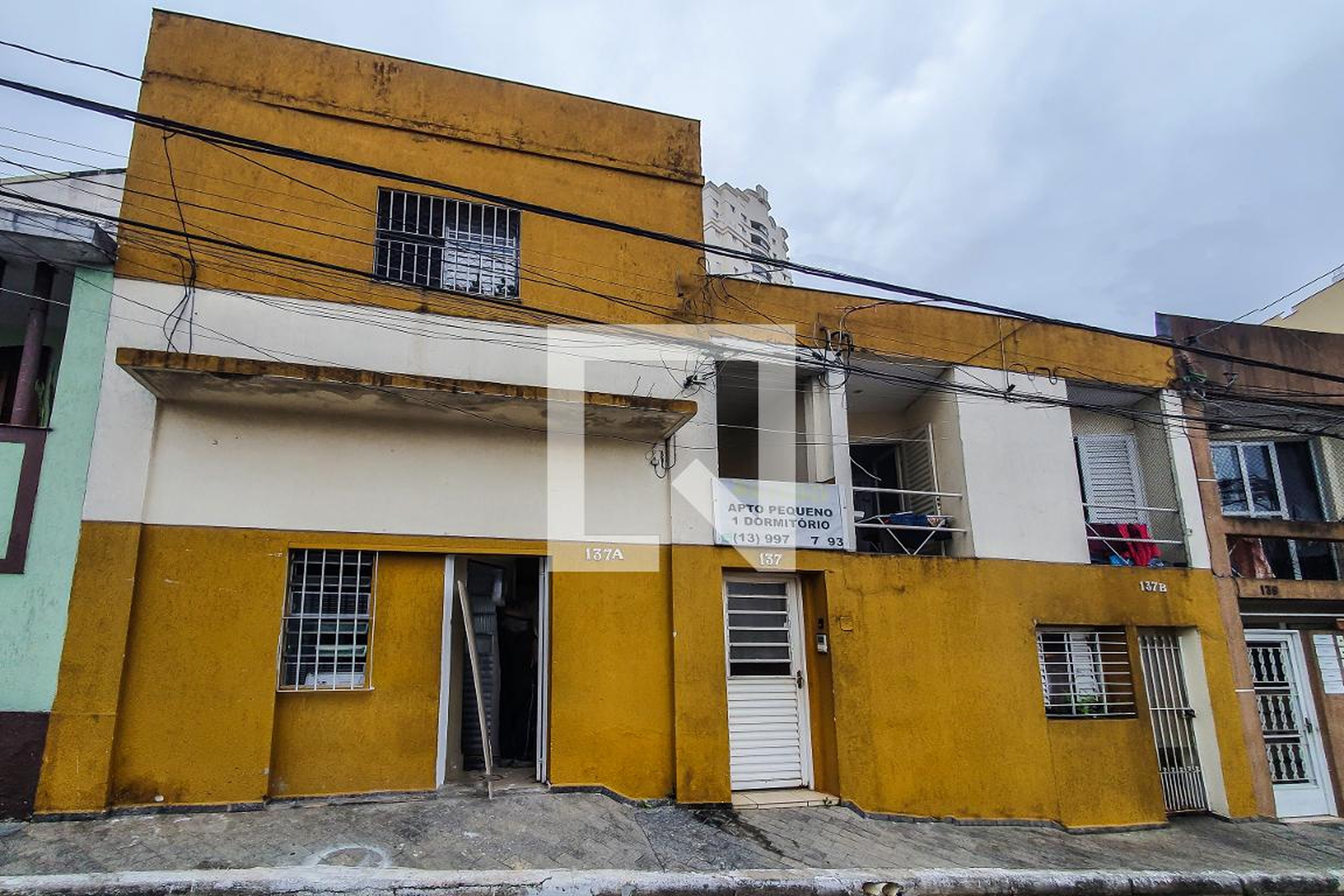 Fachada do Prédio Condomínio em Rua Monteiro, 137