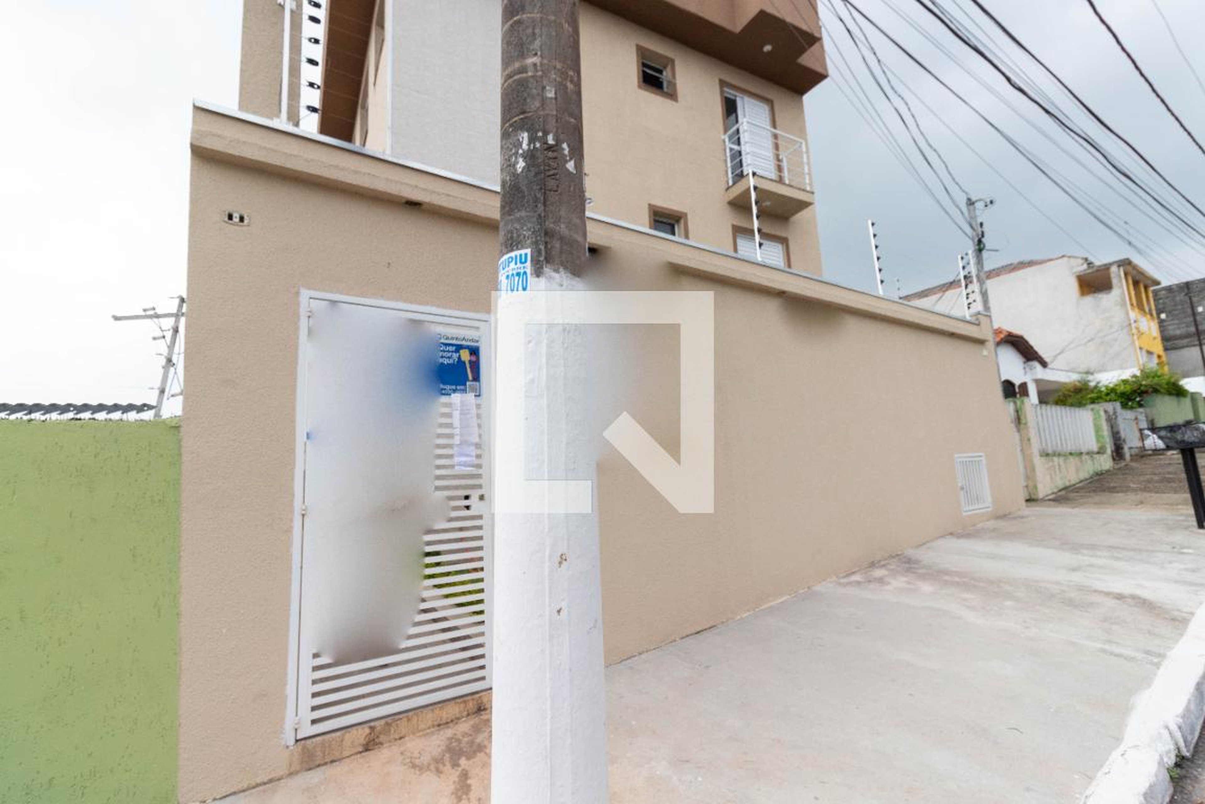 Fachada do Prédio Condomínio em Rua Edimburgo, 159