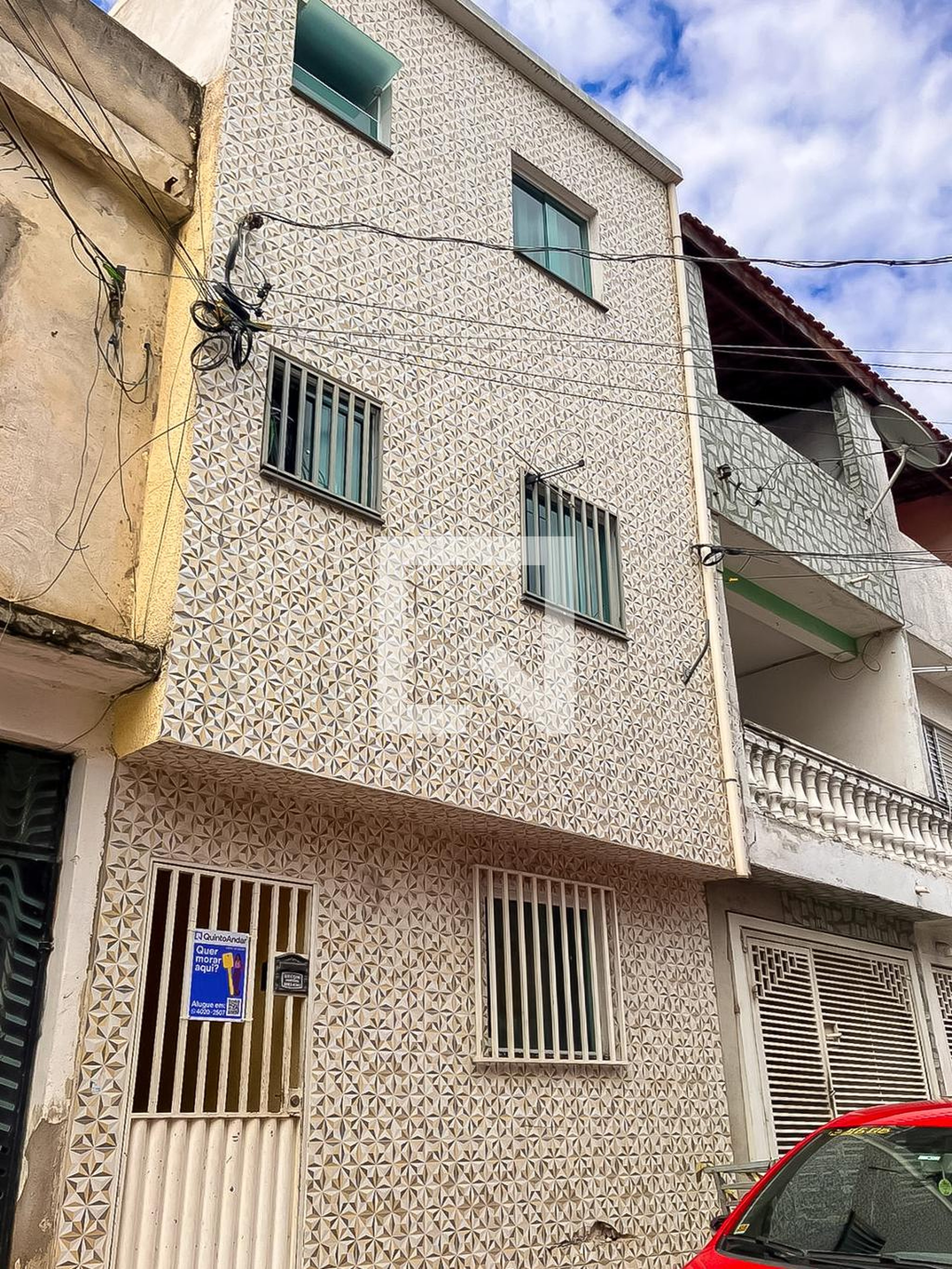 Fachada Condomínio em Rua Professor Walter Wey, 334