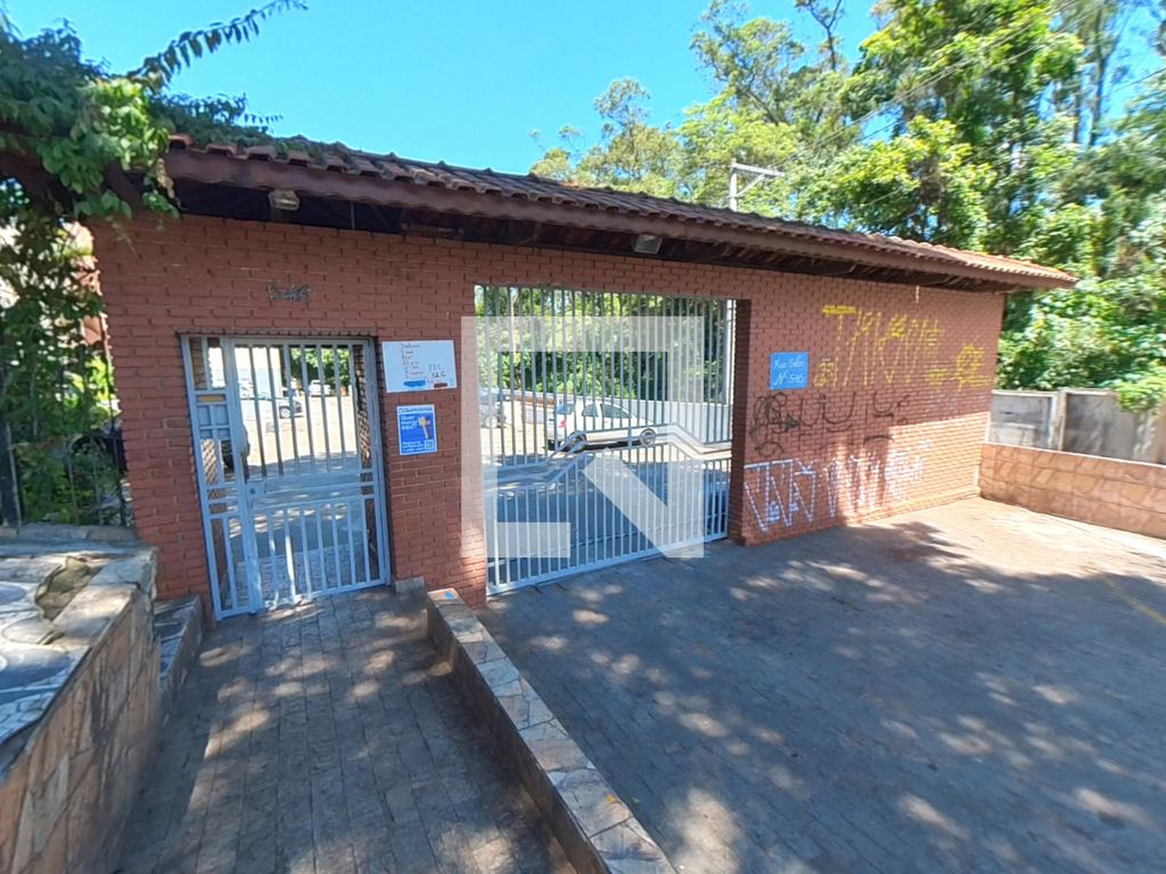 Fachada Condomínio Solar das Andorinhas