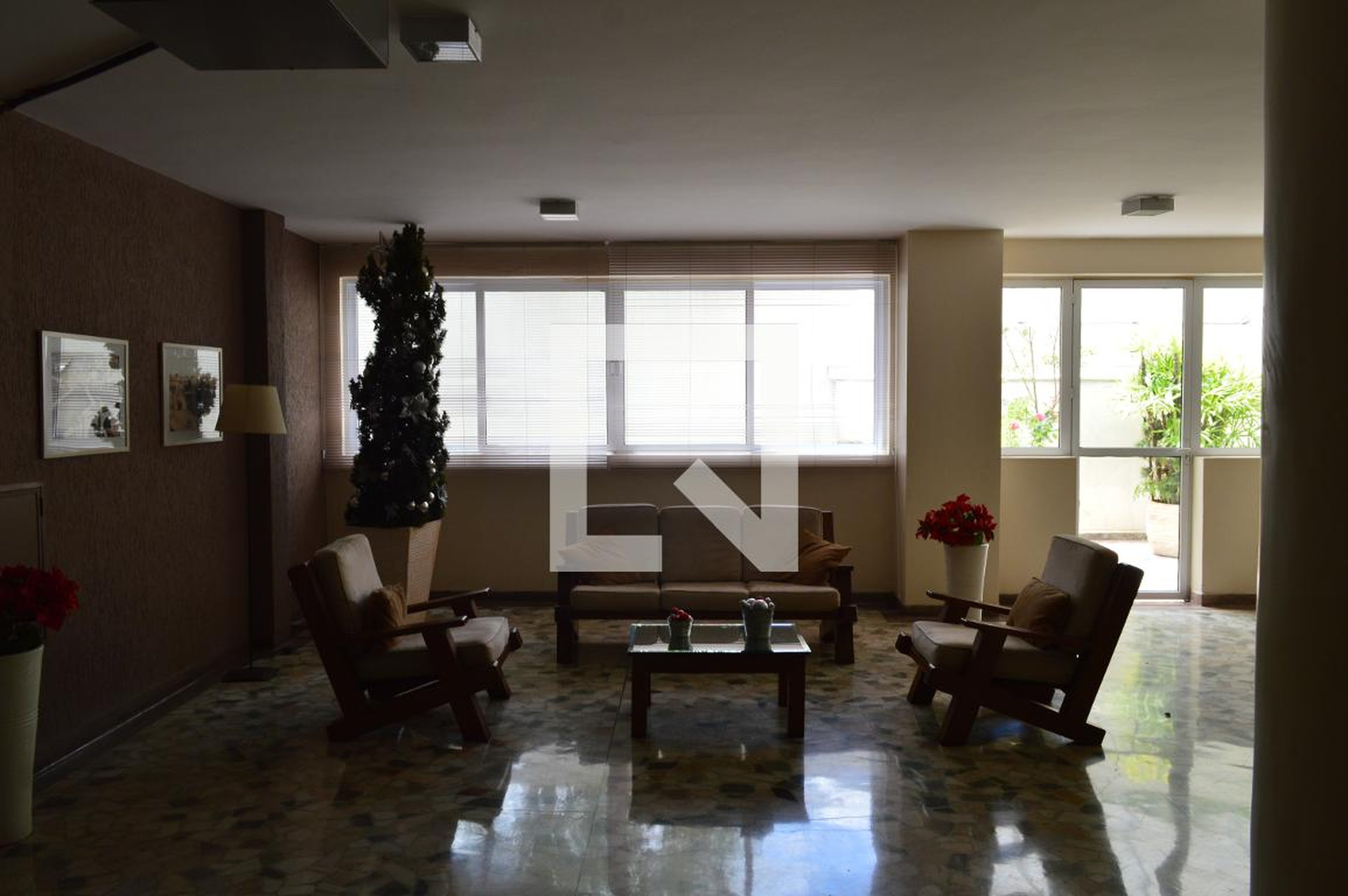 Hall - s Edifícios Ariane