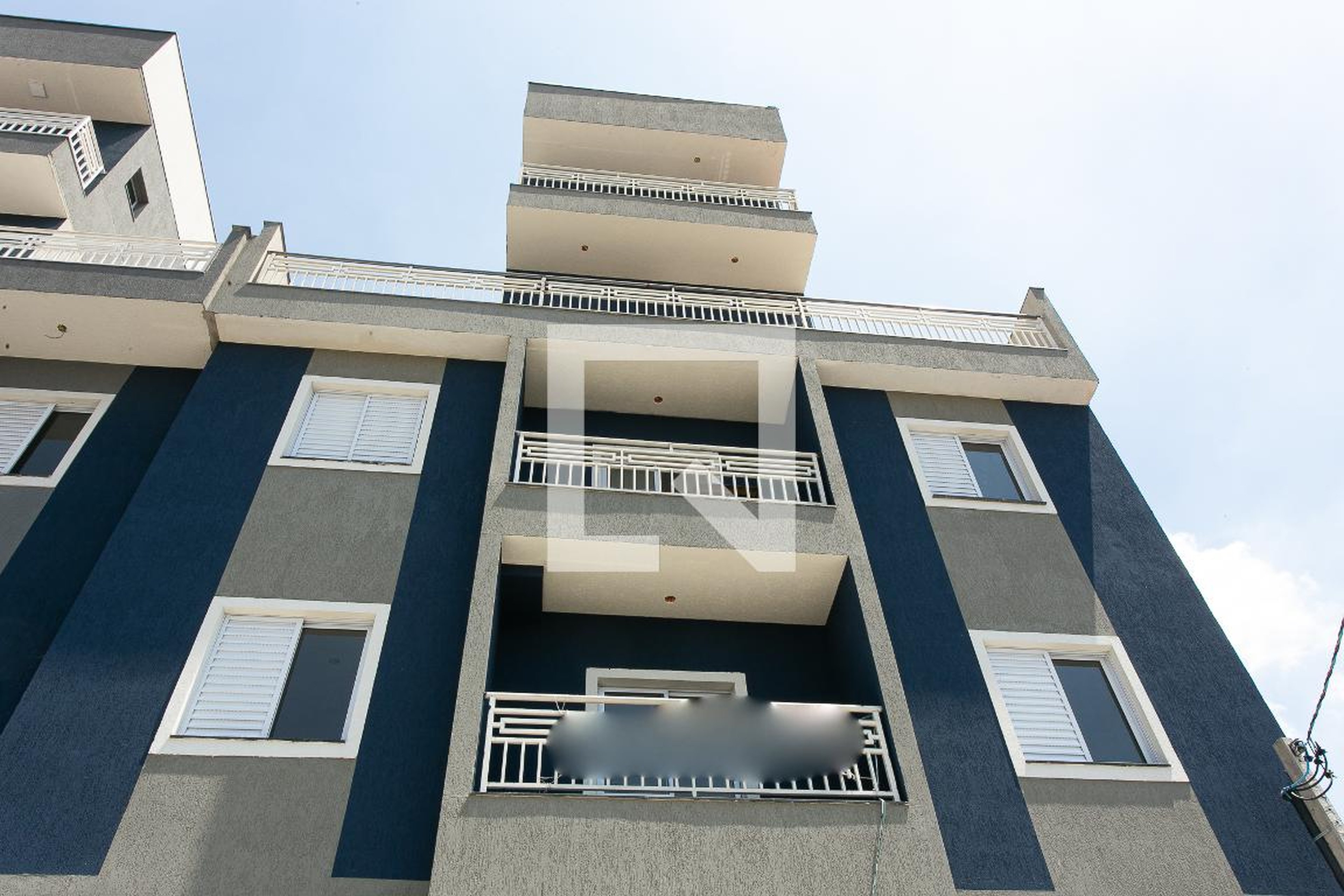 Fachada Condomínio em Rua São Serafim, 251