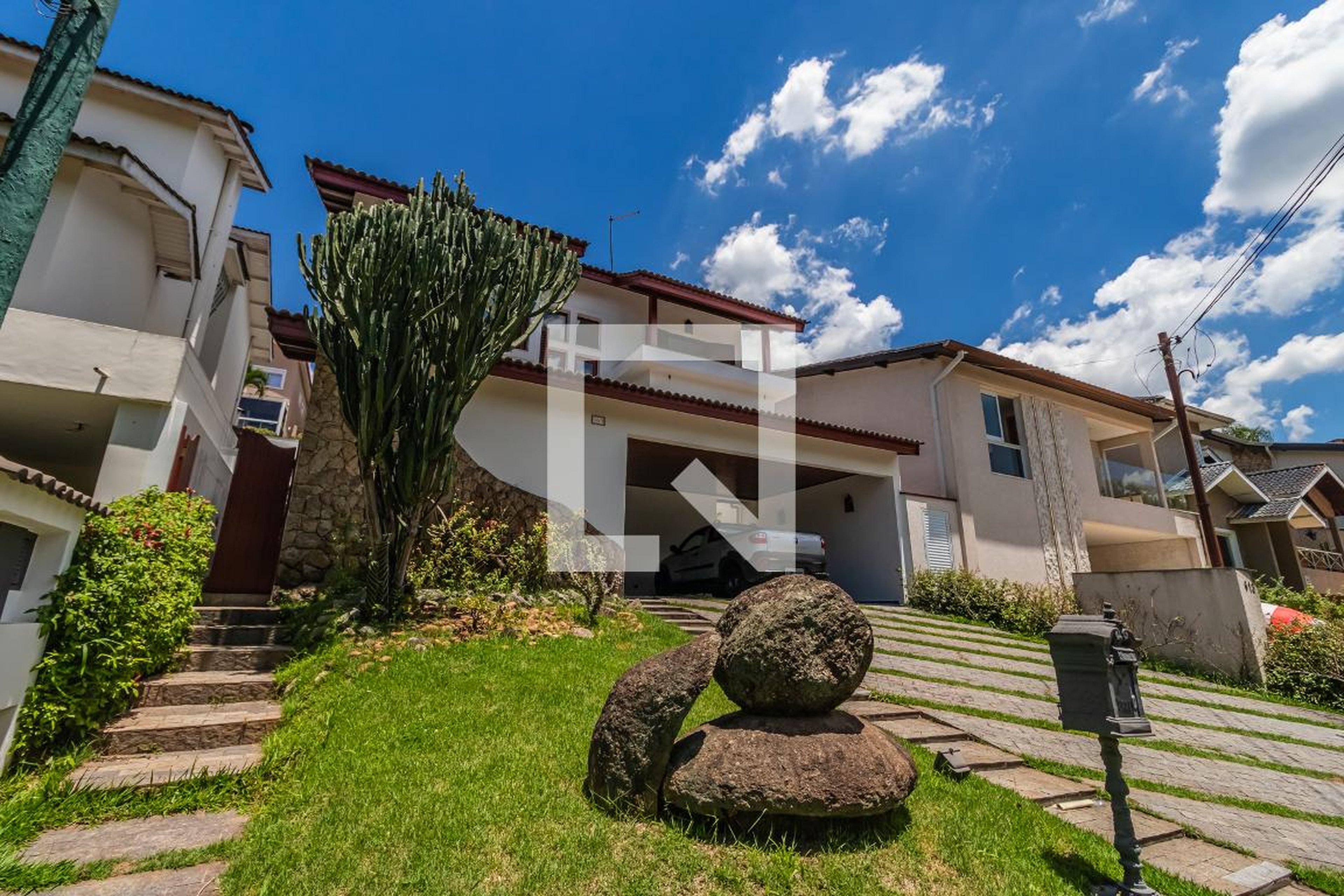 Fachada Condomínio em Alameda Jaú, 669