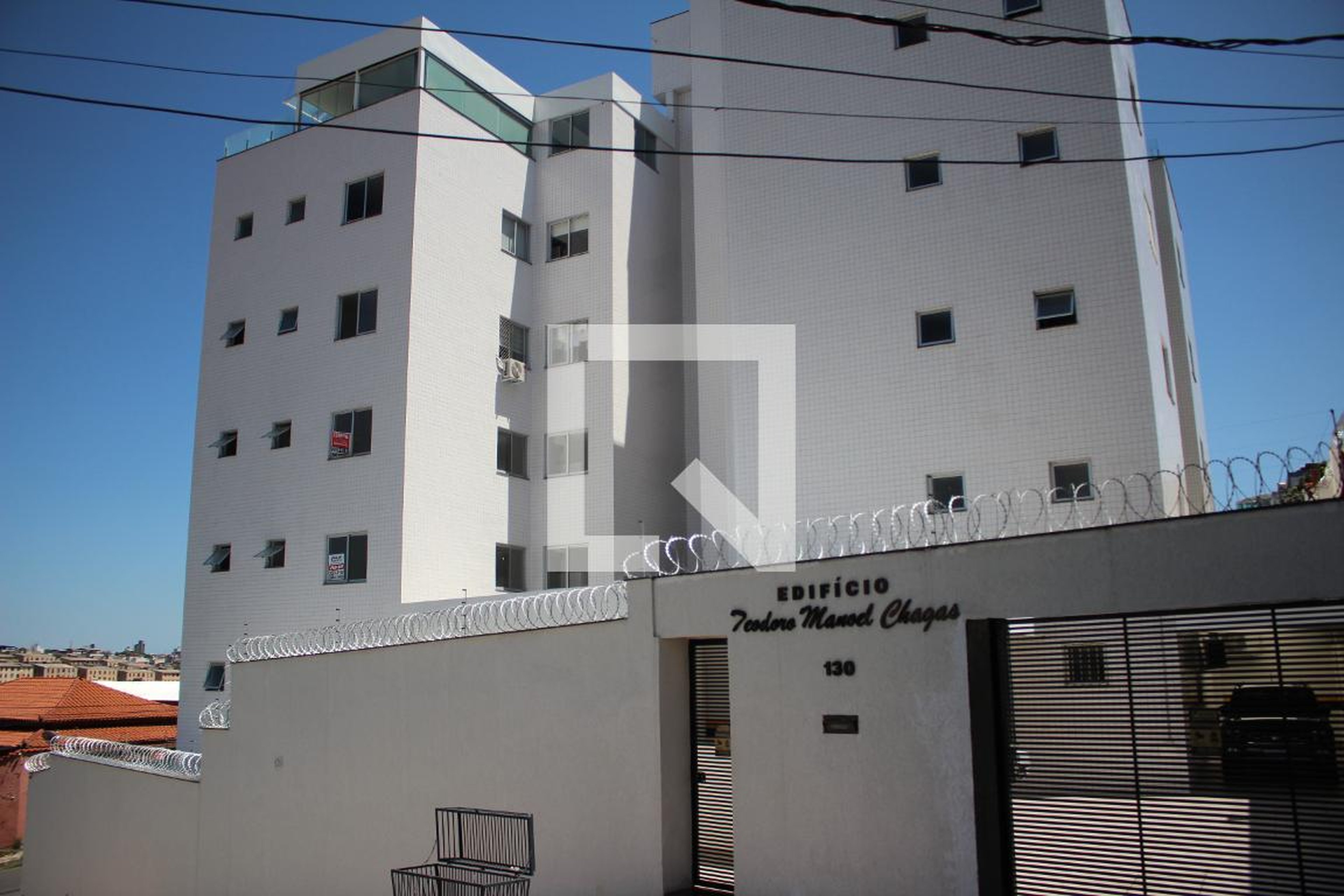 Fachada Condomínio em Rua Império, 130