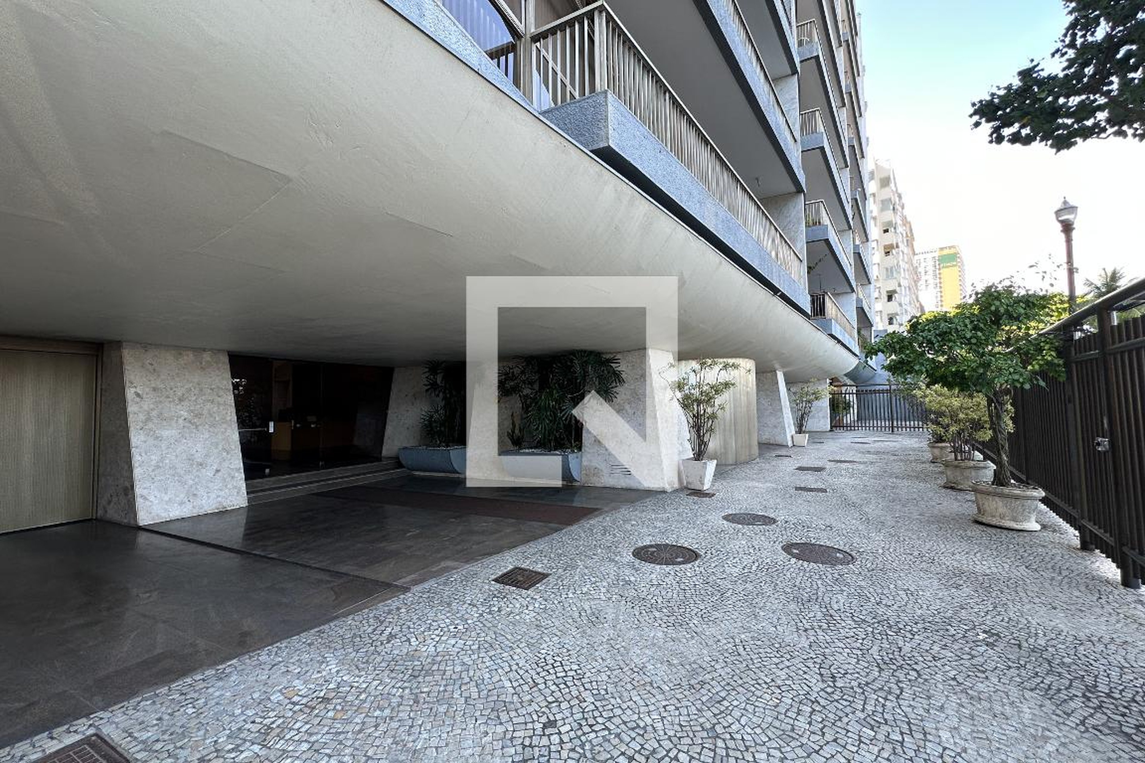 Entrada - Edificio Saint Philippe