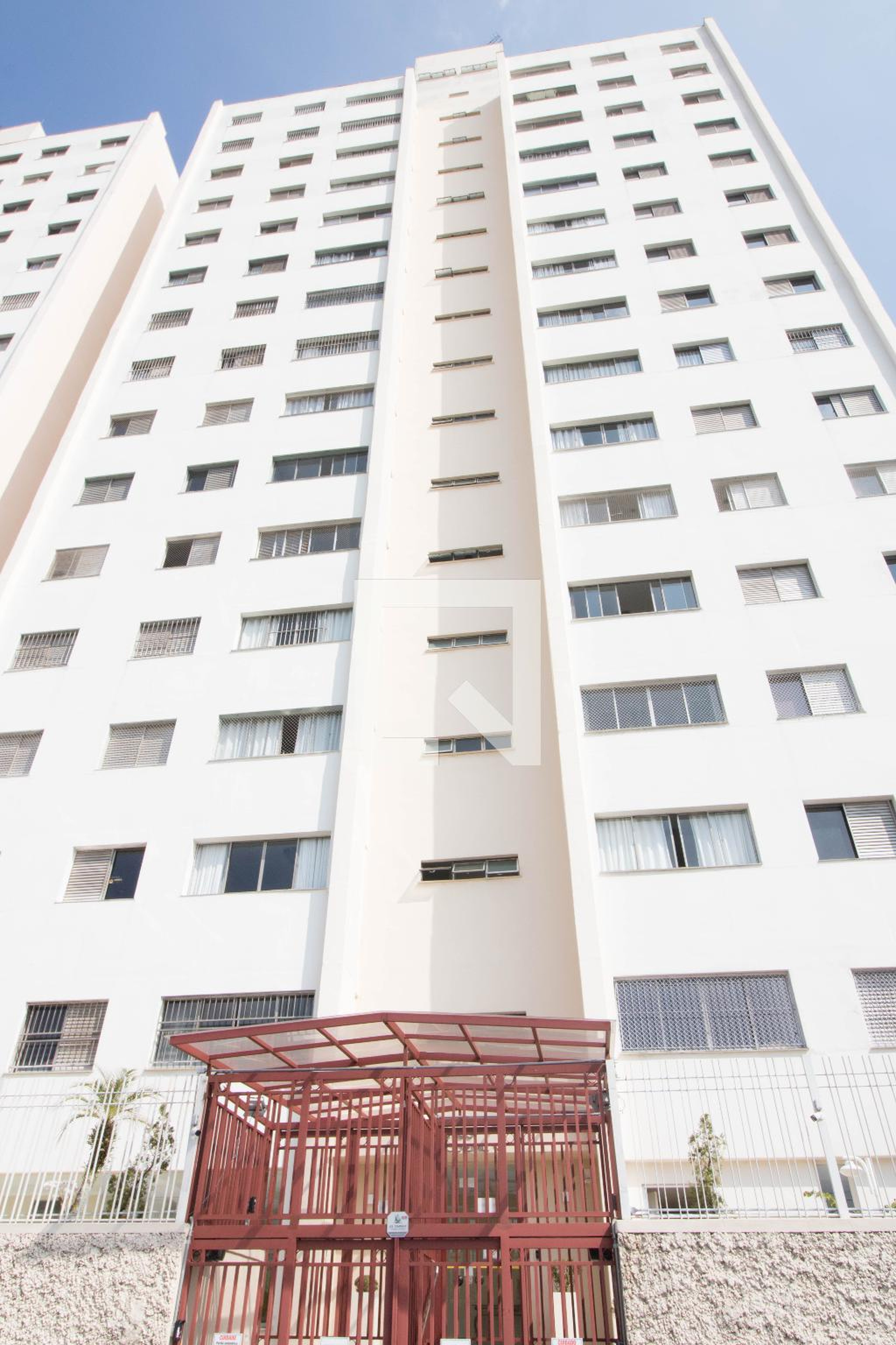 Fachada Condomínio em Avenida Imperador Pedro II, 1090