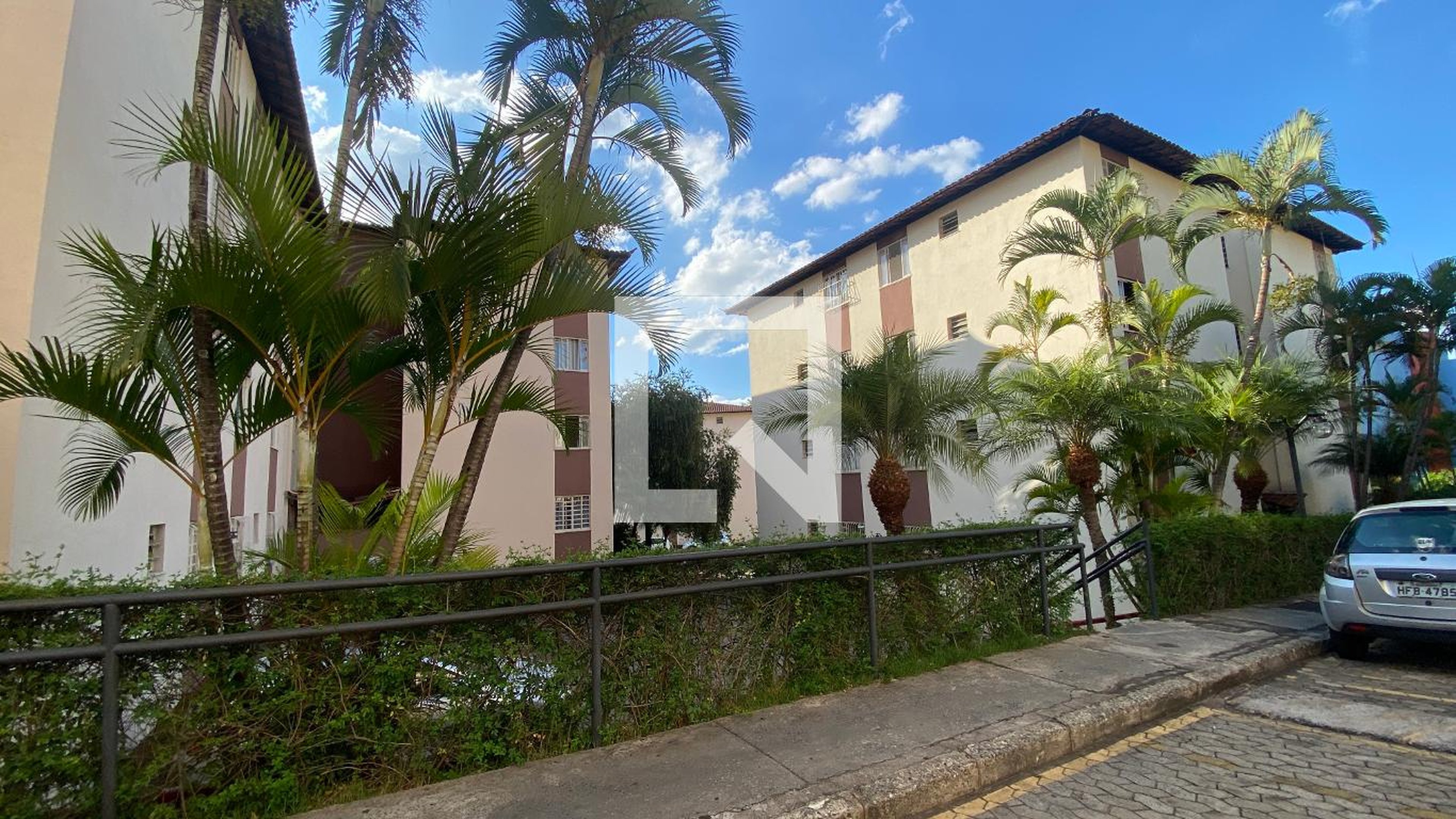 Fachada do Prédio Condomínio em Rua Estér Augusta Ribeiro, 325