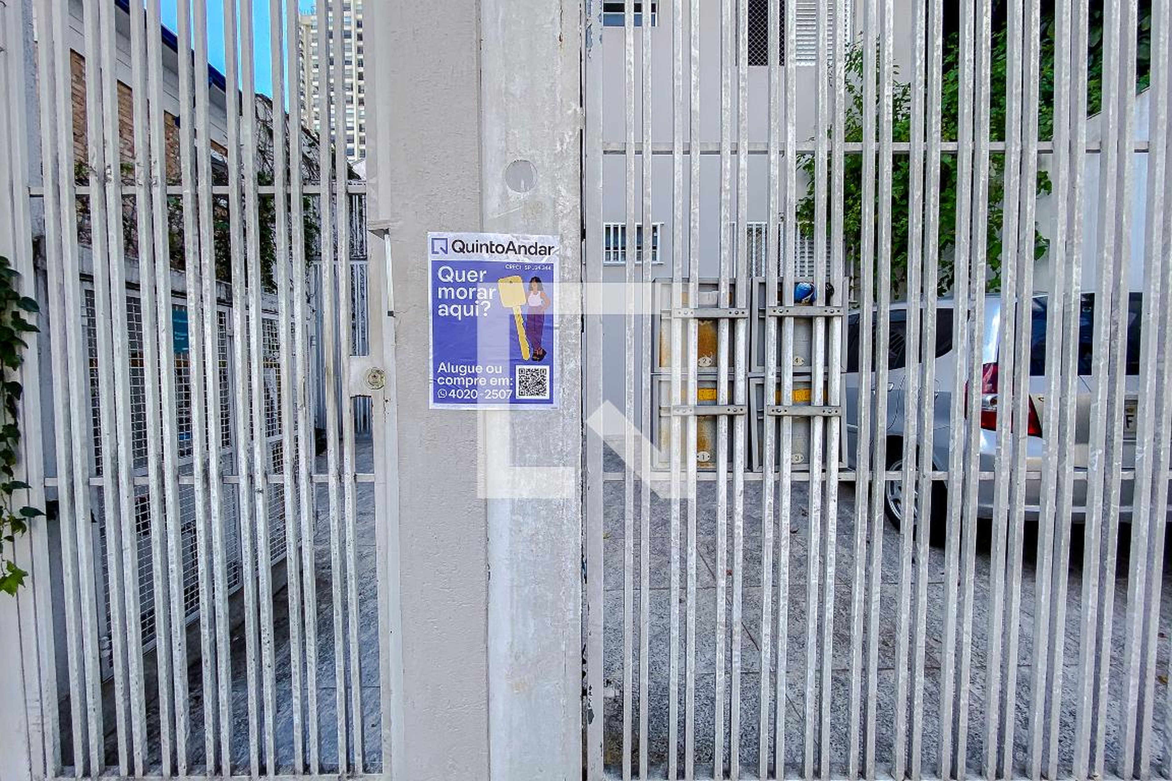 Fachada Condomínio em Rua Coronel Luís Alves, 42