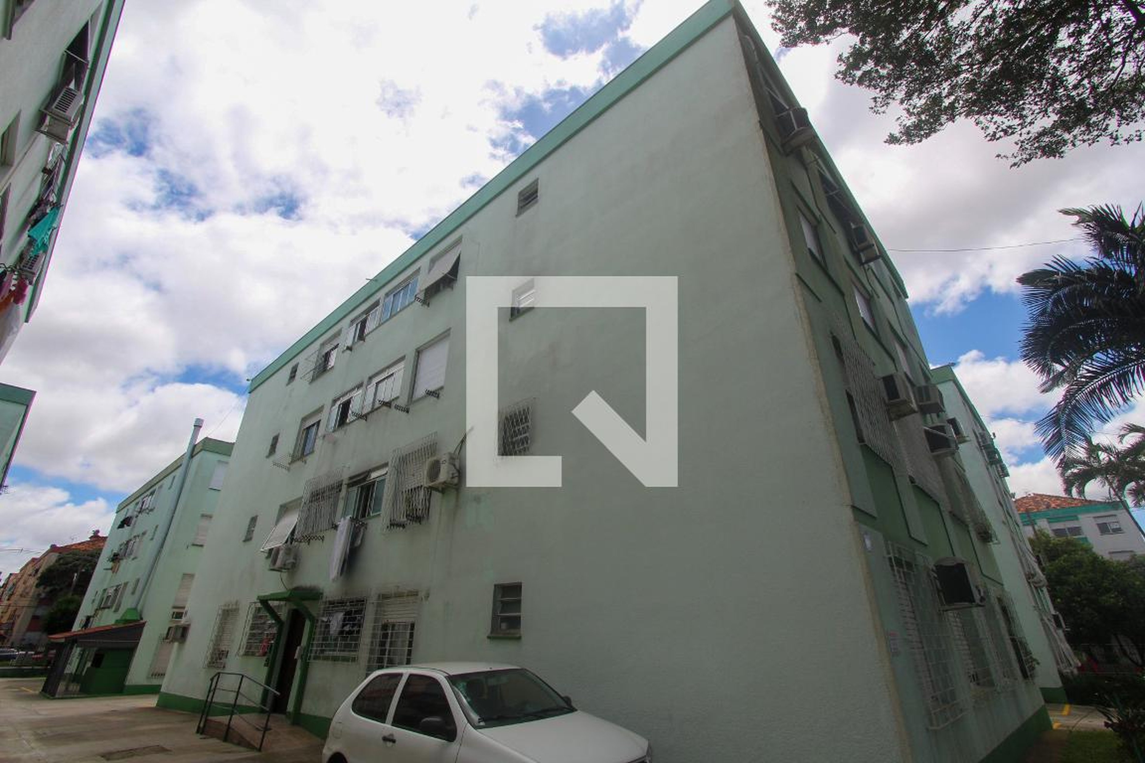 Fachada Condomínio em Rua Hermeto Bermudez, 510