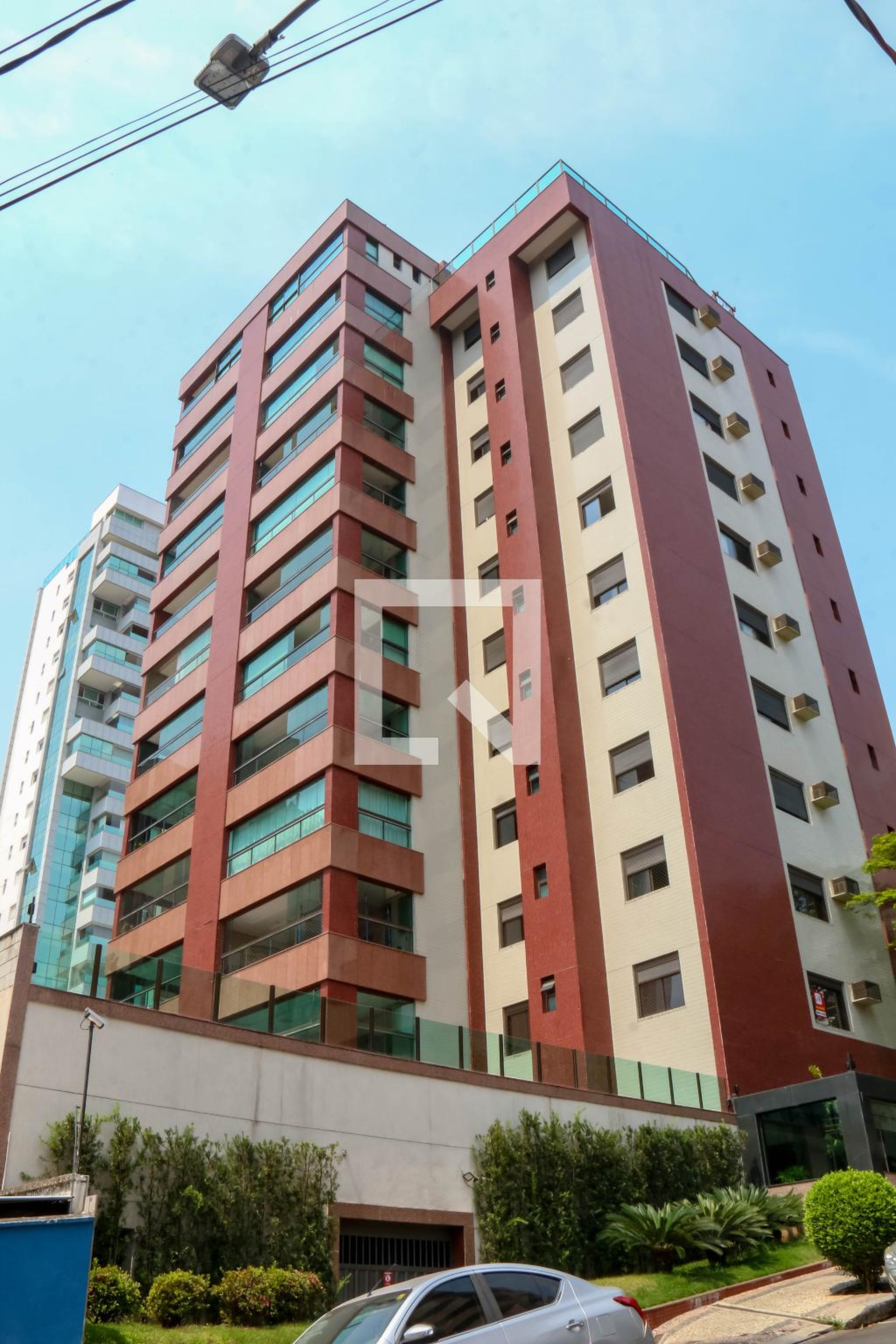 Fachada Condomínio em Rua Estácio de Sá, 255