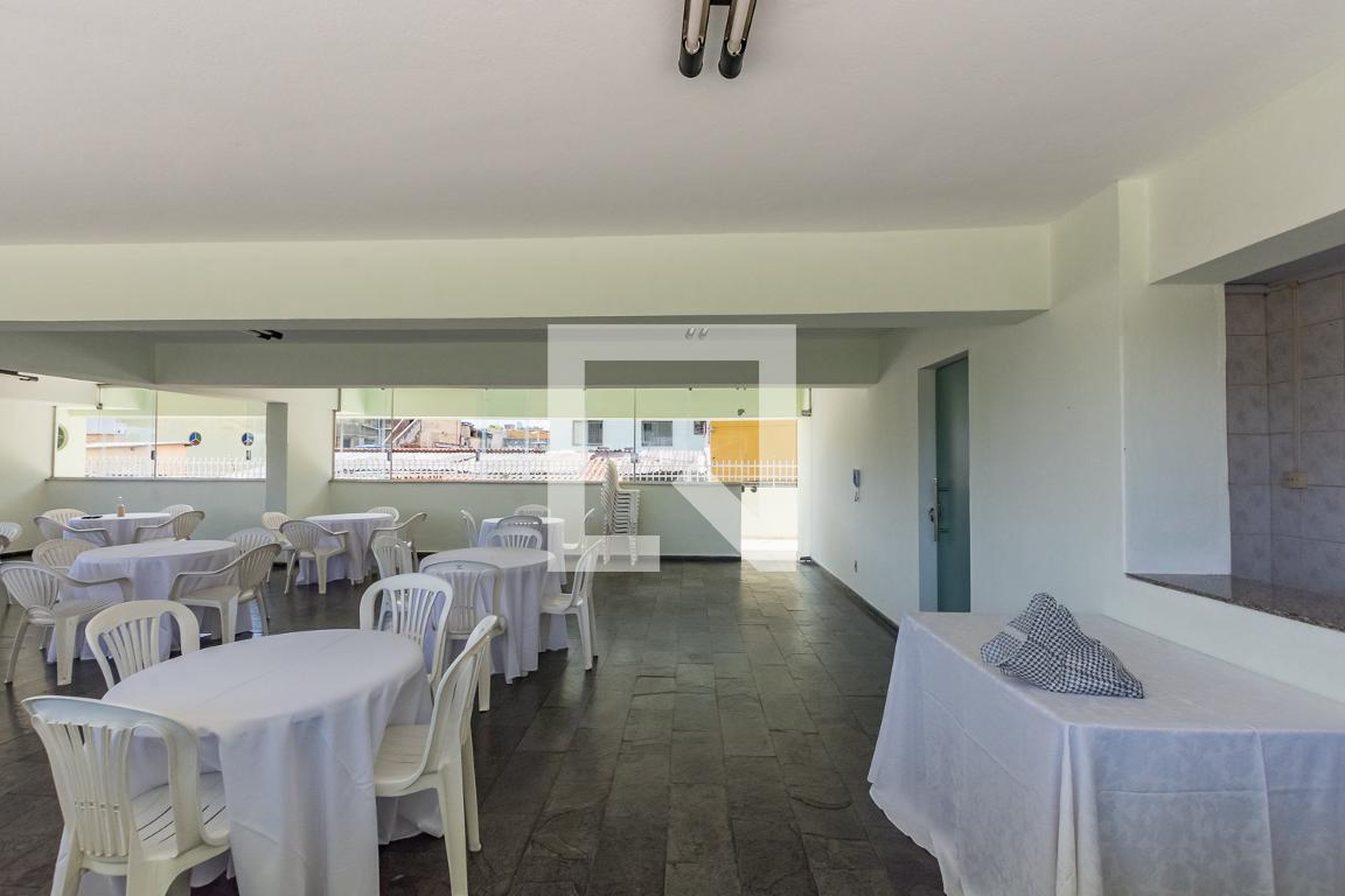 Salão de Festas - Edifício Formato VI