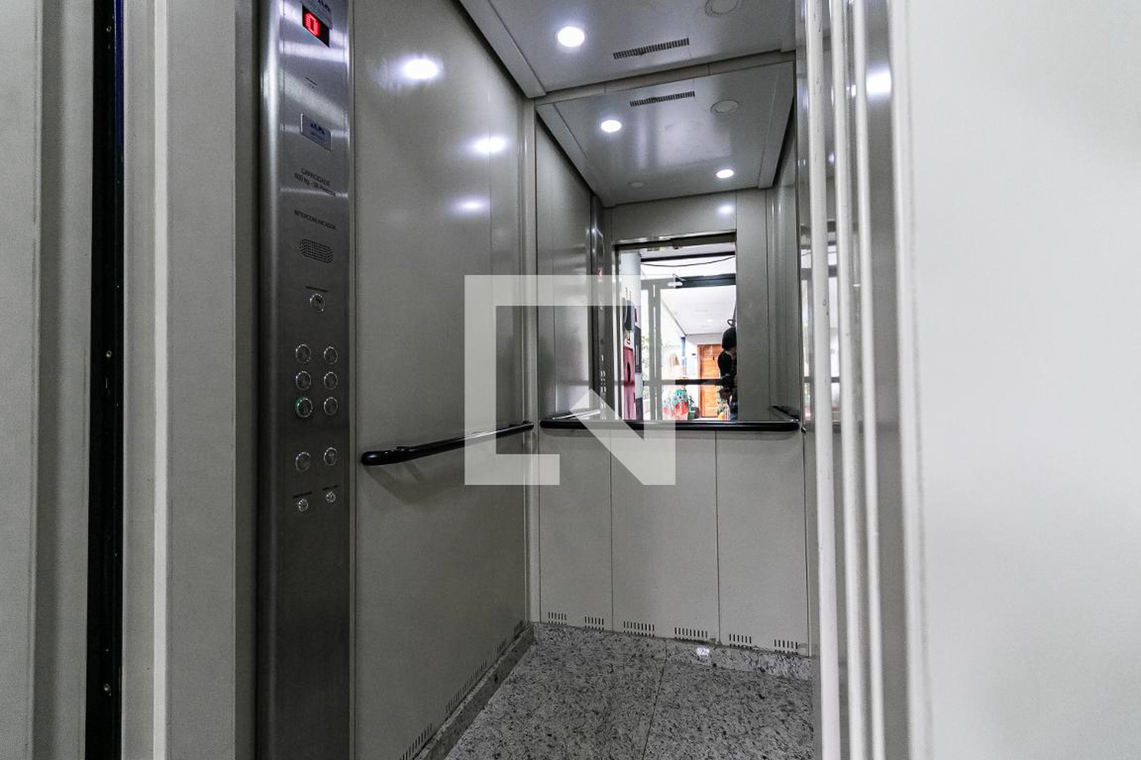 Elevador - Residencial Almería