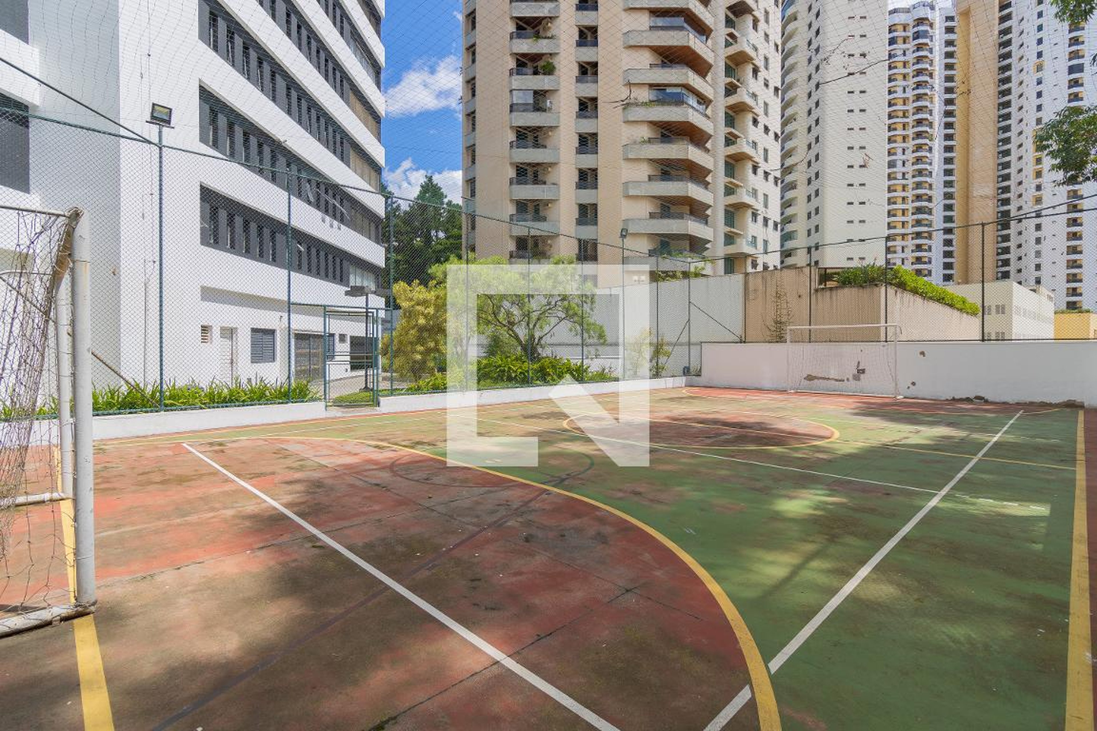 Quadra Esportiva - Edifício Golden Garden