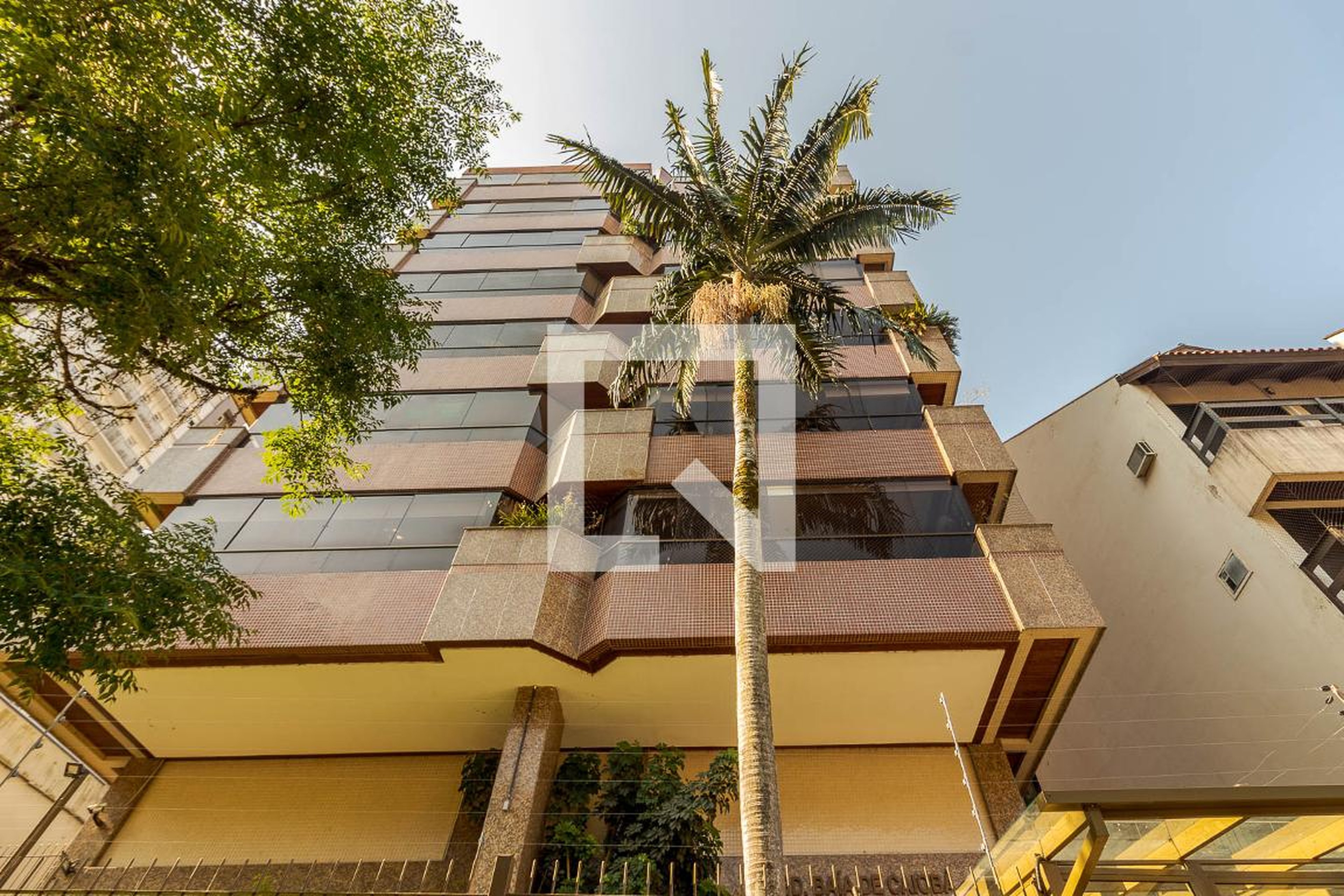 Fachada Condomínio em Rua Jaraguá, 152