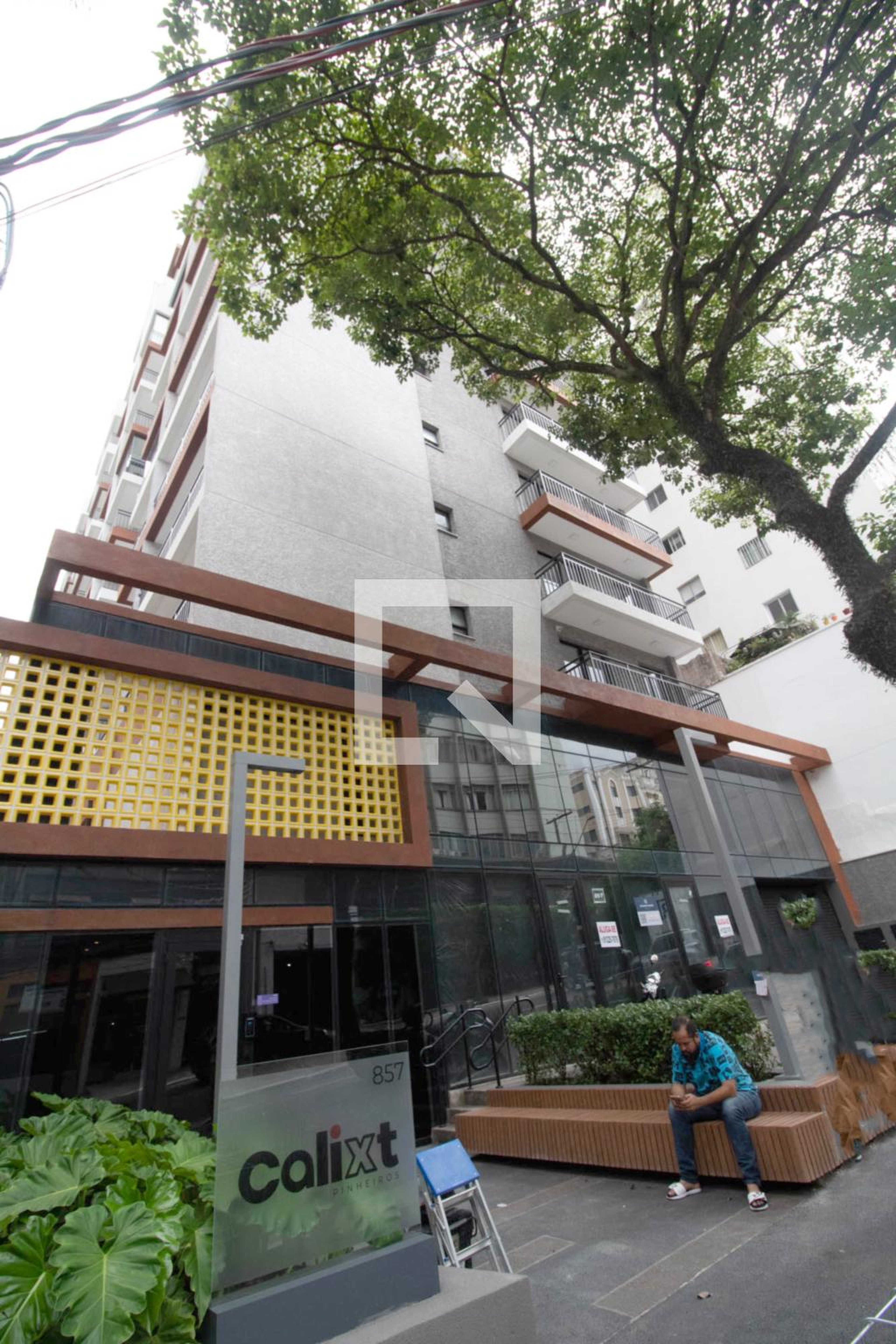 Fachada Condomínio em Rua Cardeal Arcoverde, 821