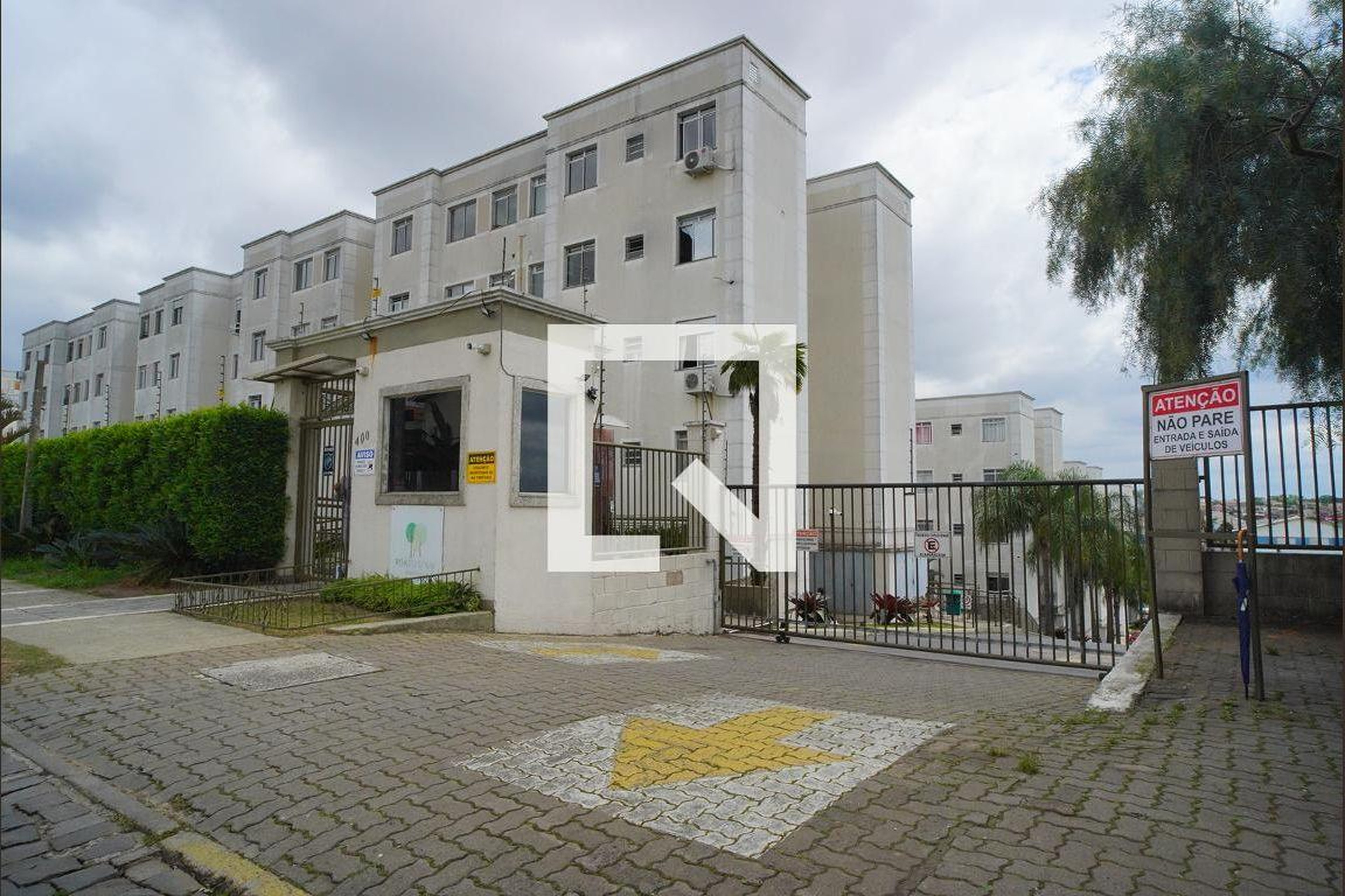 Fachada do condomínio Condomínio em Rua Ada Vaz Cabeda, 411
