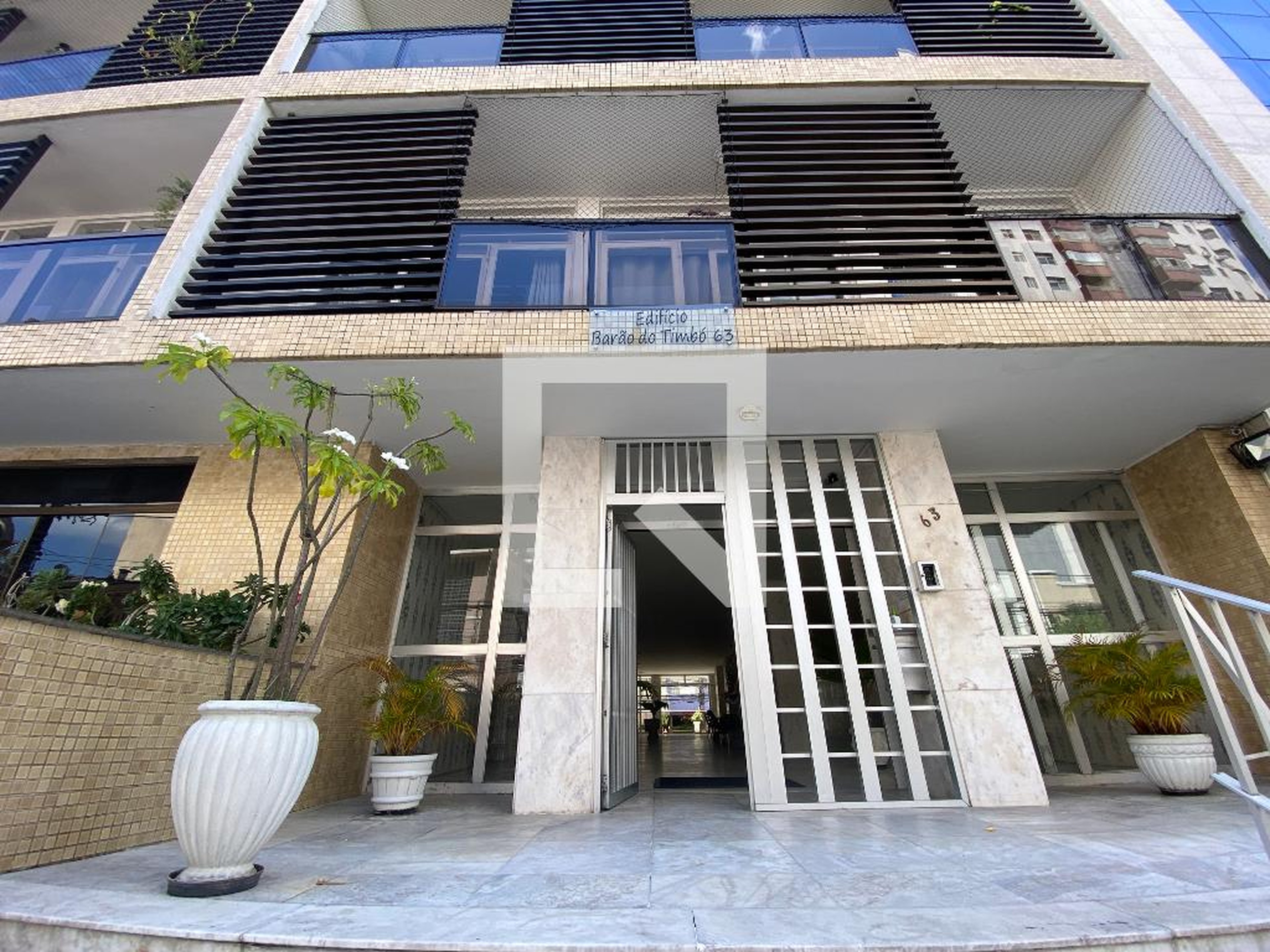 Fachada Condomínio em Rua João das Botas, 3