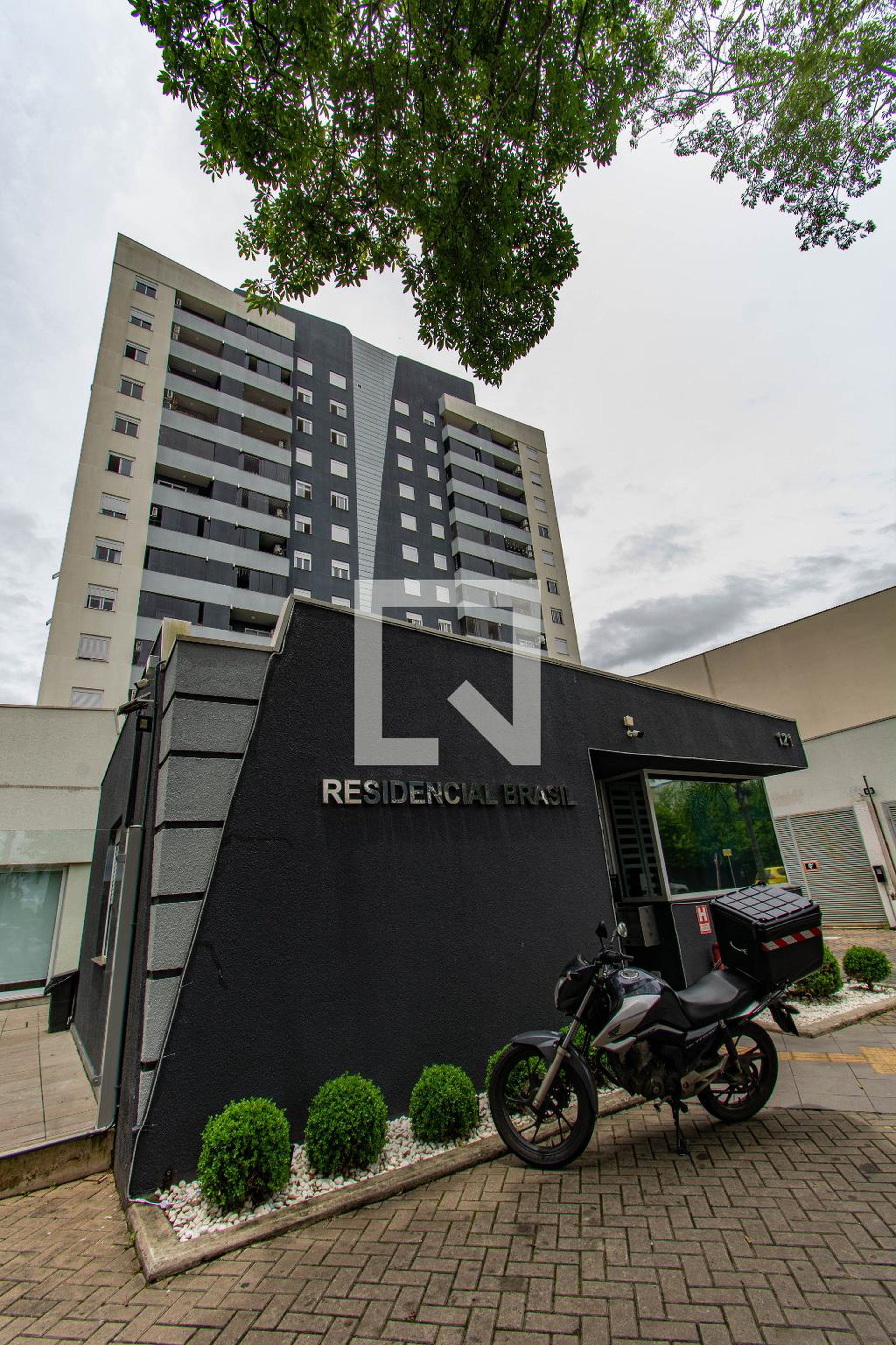 Fachada Condomínio em Rua Brasil, 120