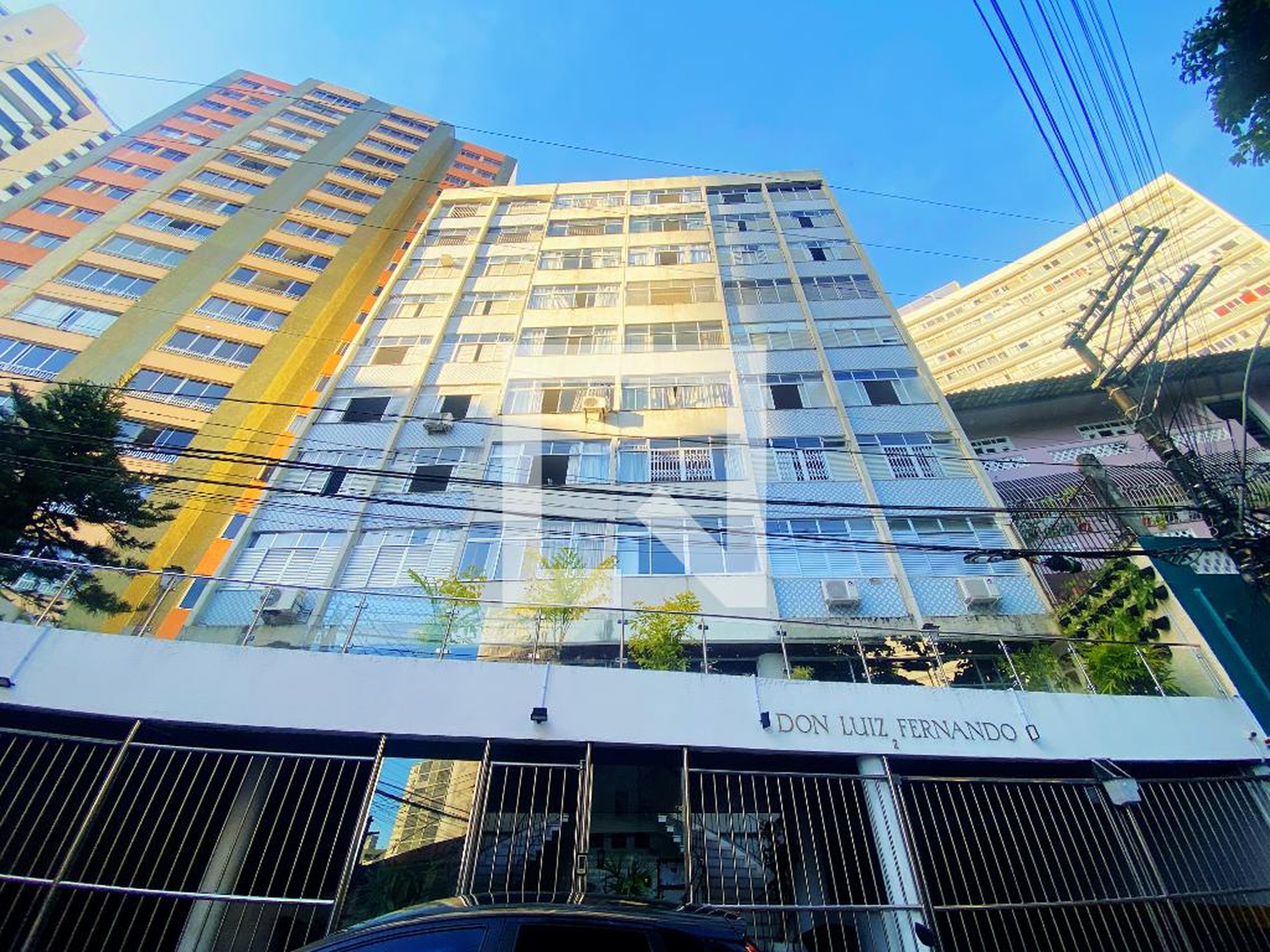 Fachada Condomínio em Rua São Luiz, 2