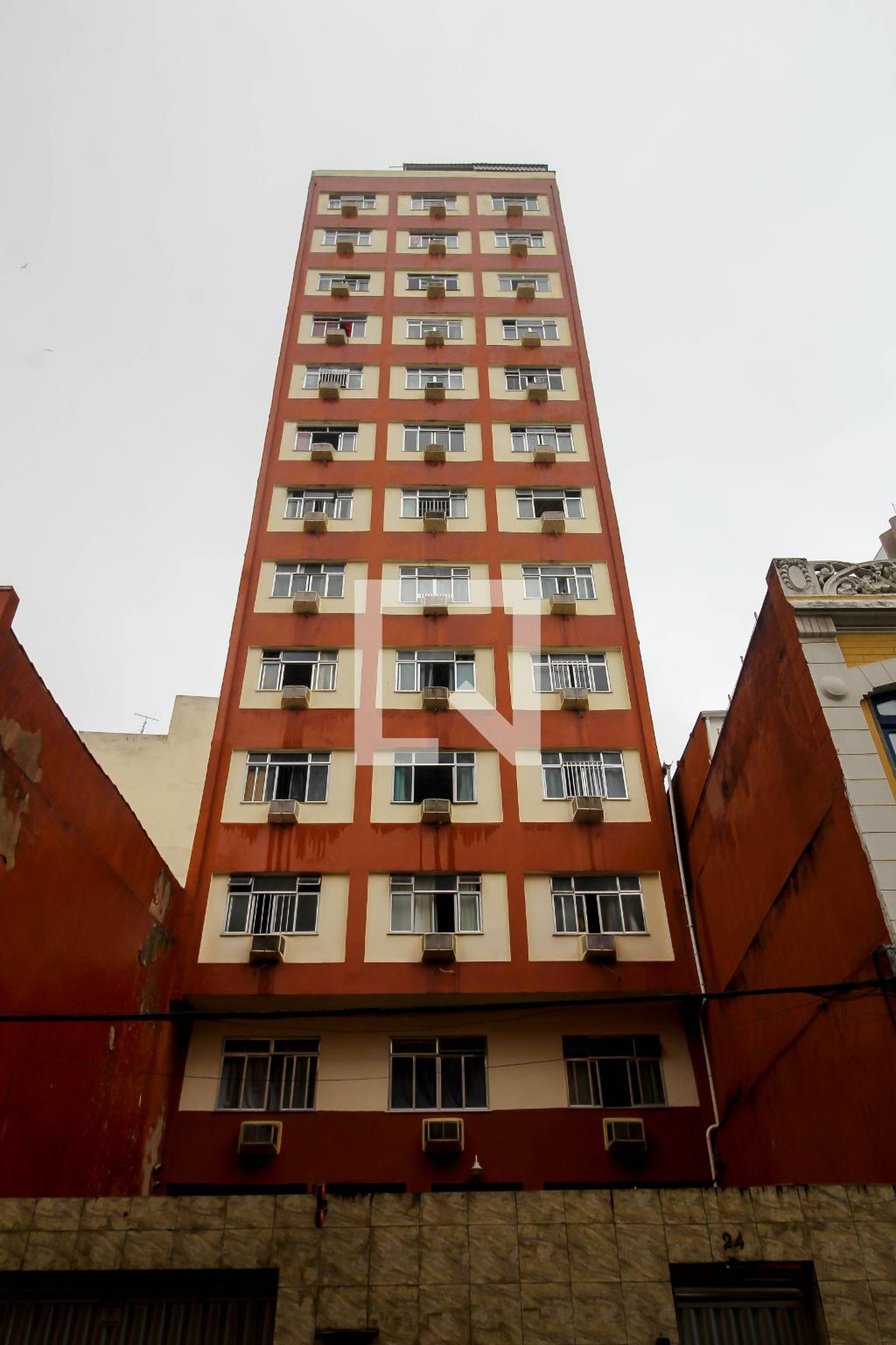Fachada do Prédio Condomínio em Rua do Rezende, 24