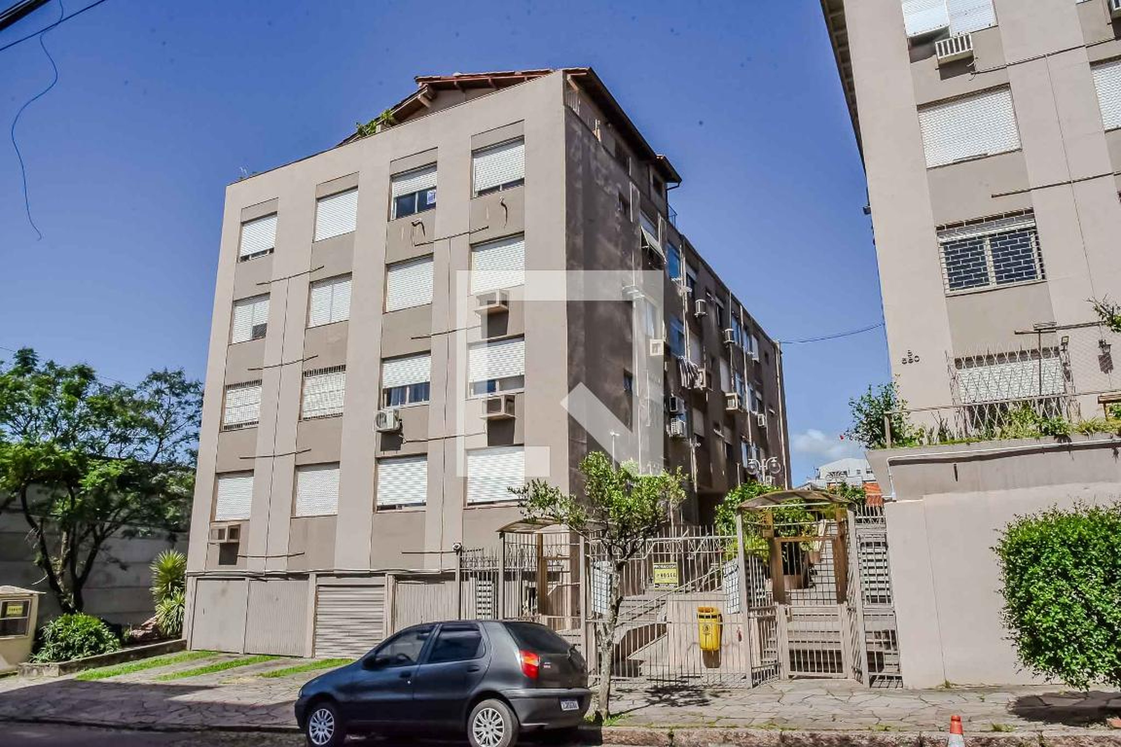 Fachada Condomínio em Rua Engenheiro Fernando Abreu Pereira, 670