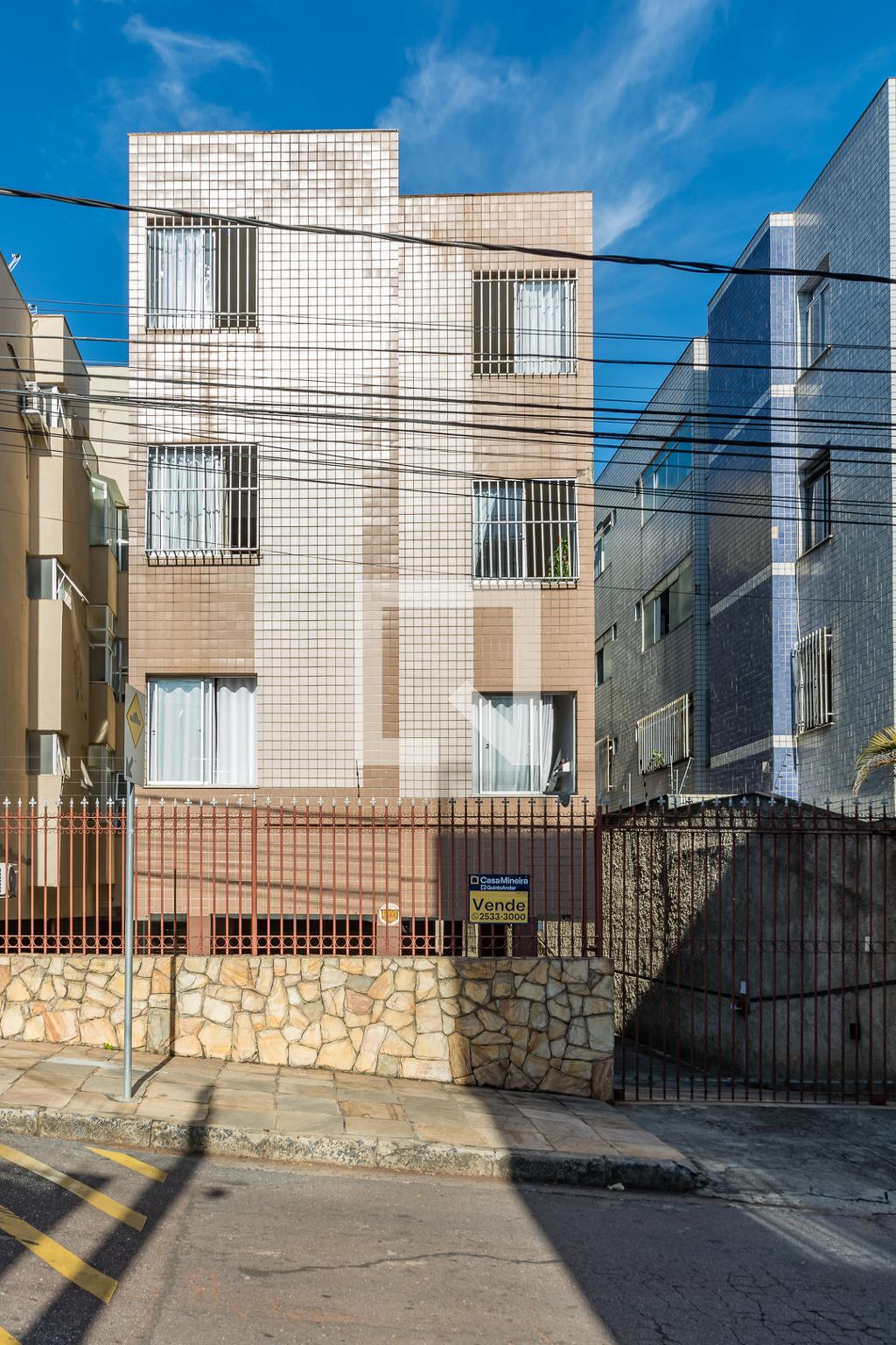 Fachada Condomínio em Rua Gama Cerqueira, 510