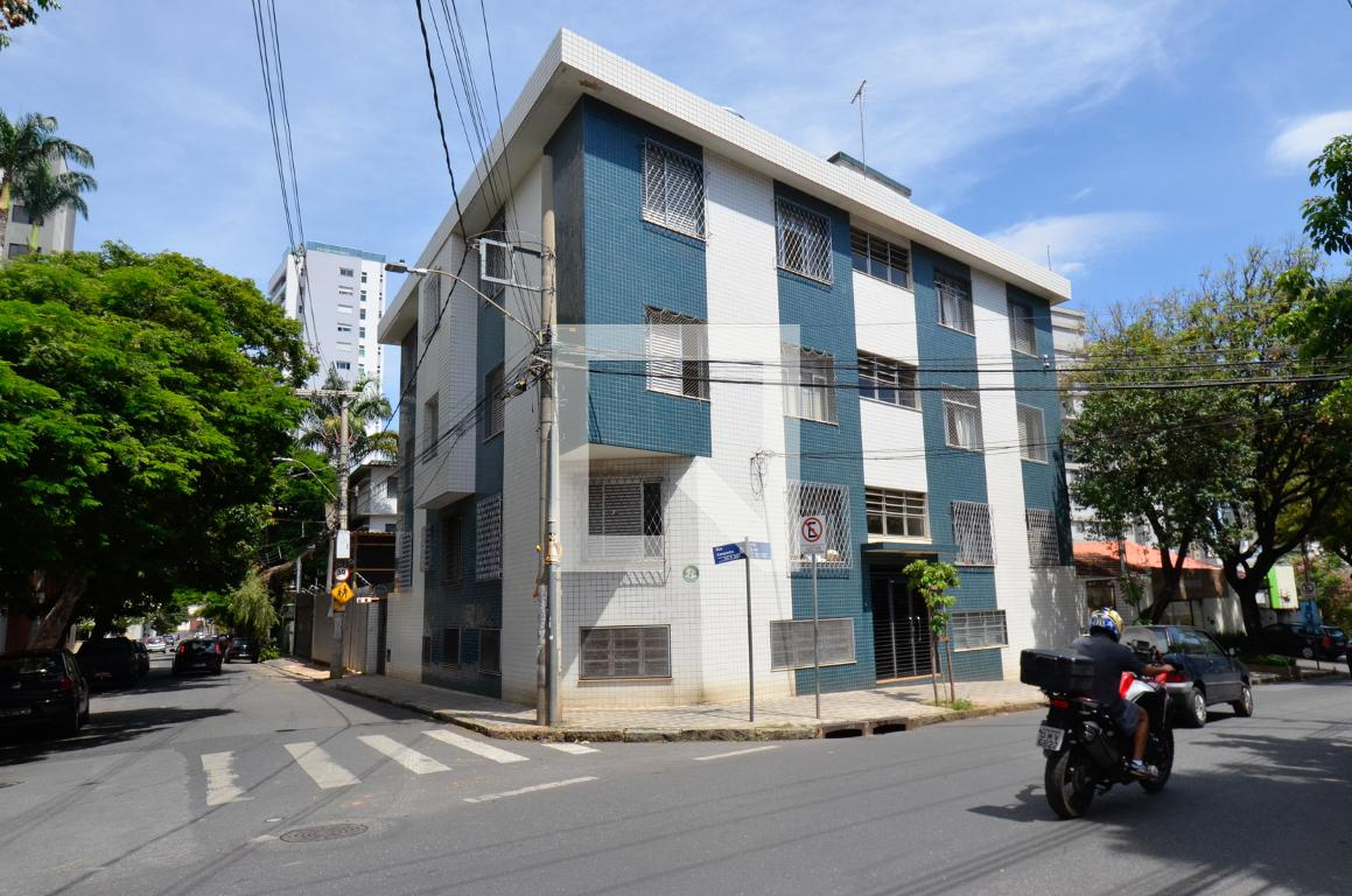 Fachada do predio Condomínio em Rua Pium-Í, 452