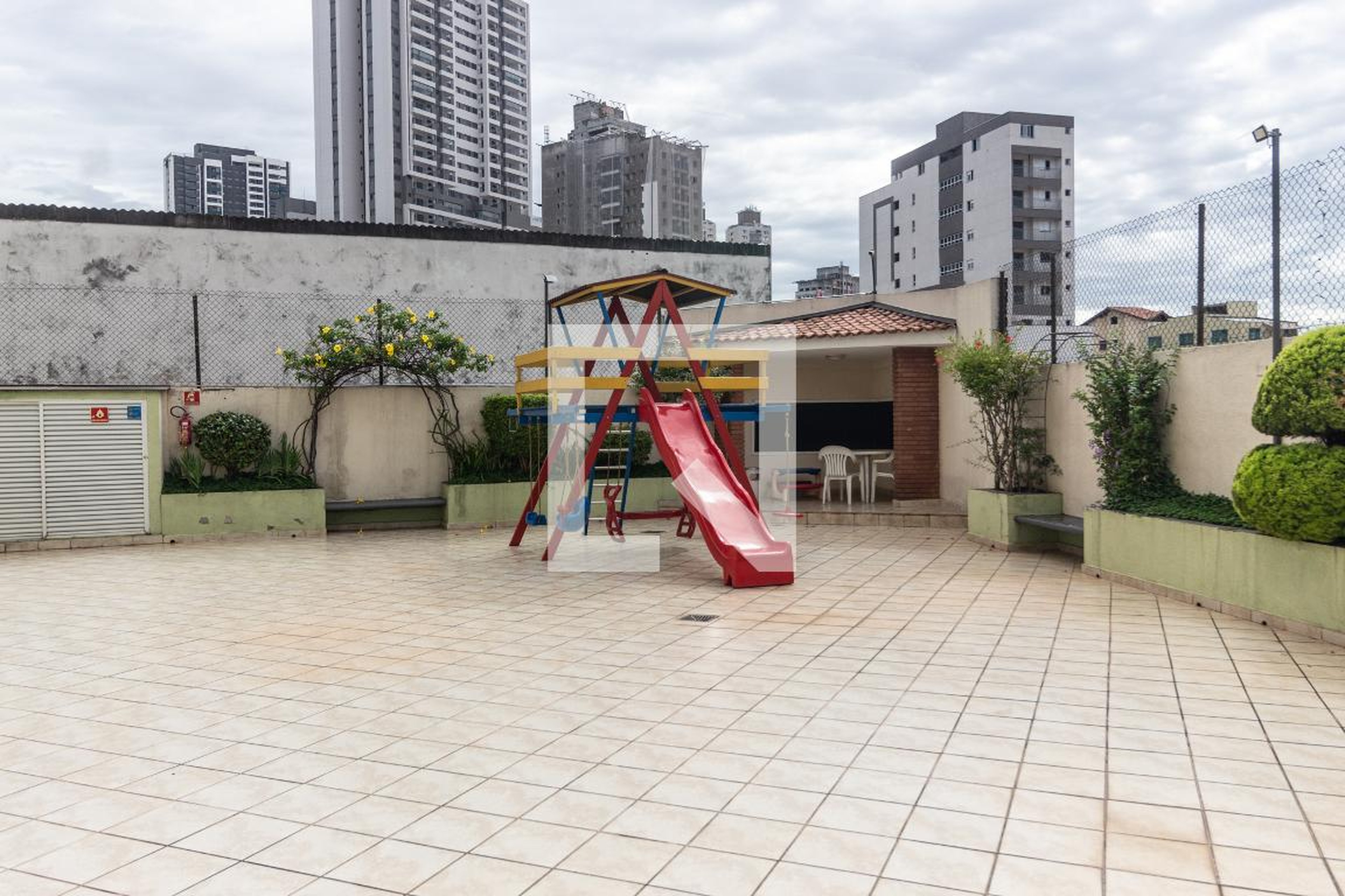Playground - Edifício Mirante dos Ingleses