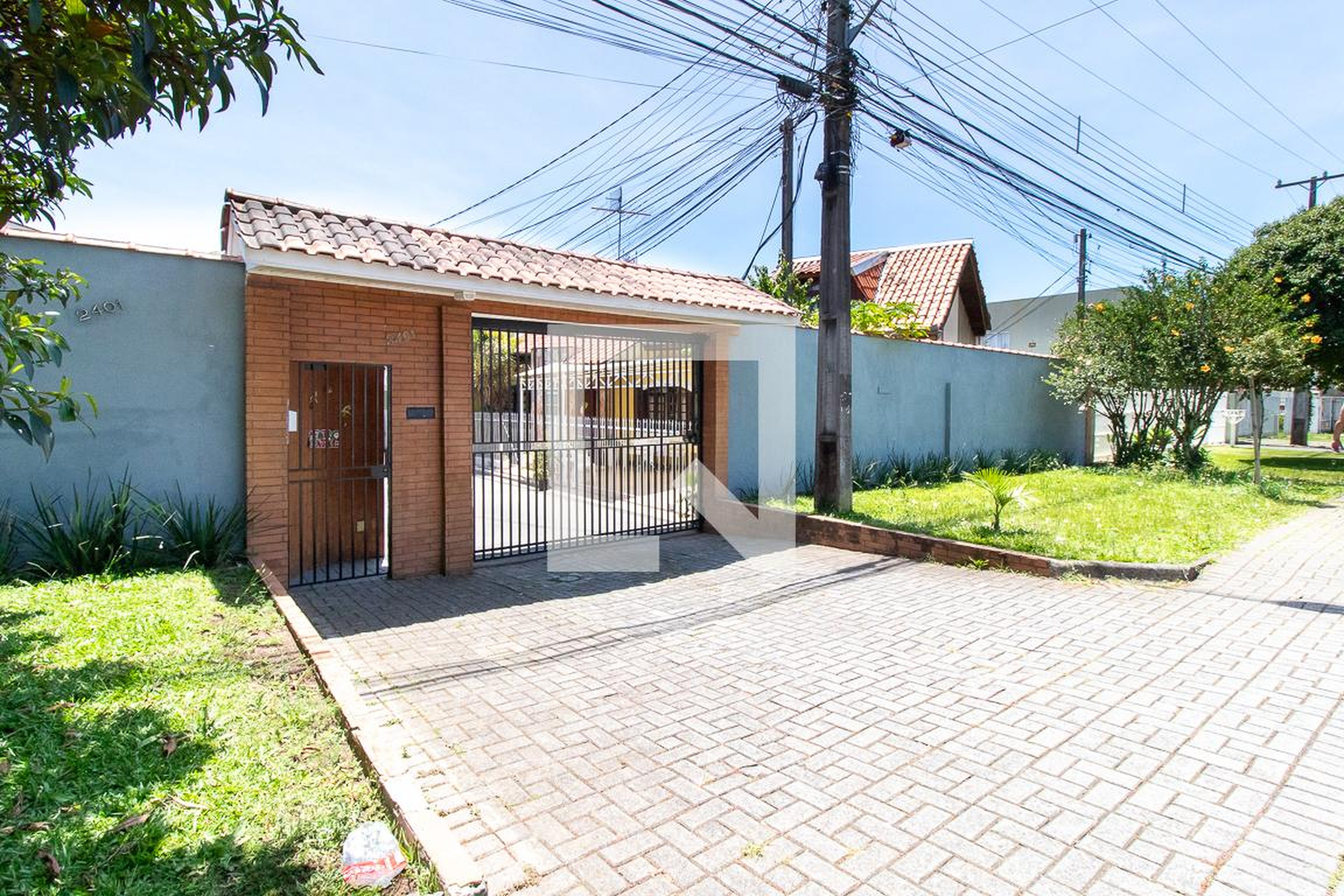 Fachada Condomínio em Rua Professora Maria de Assumpção, 2401