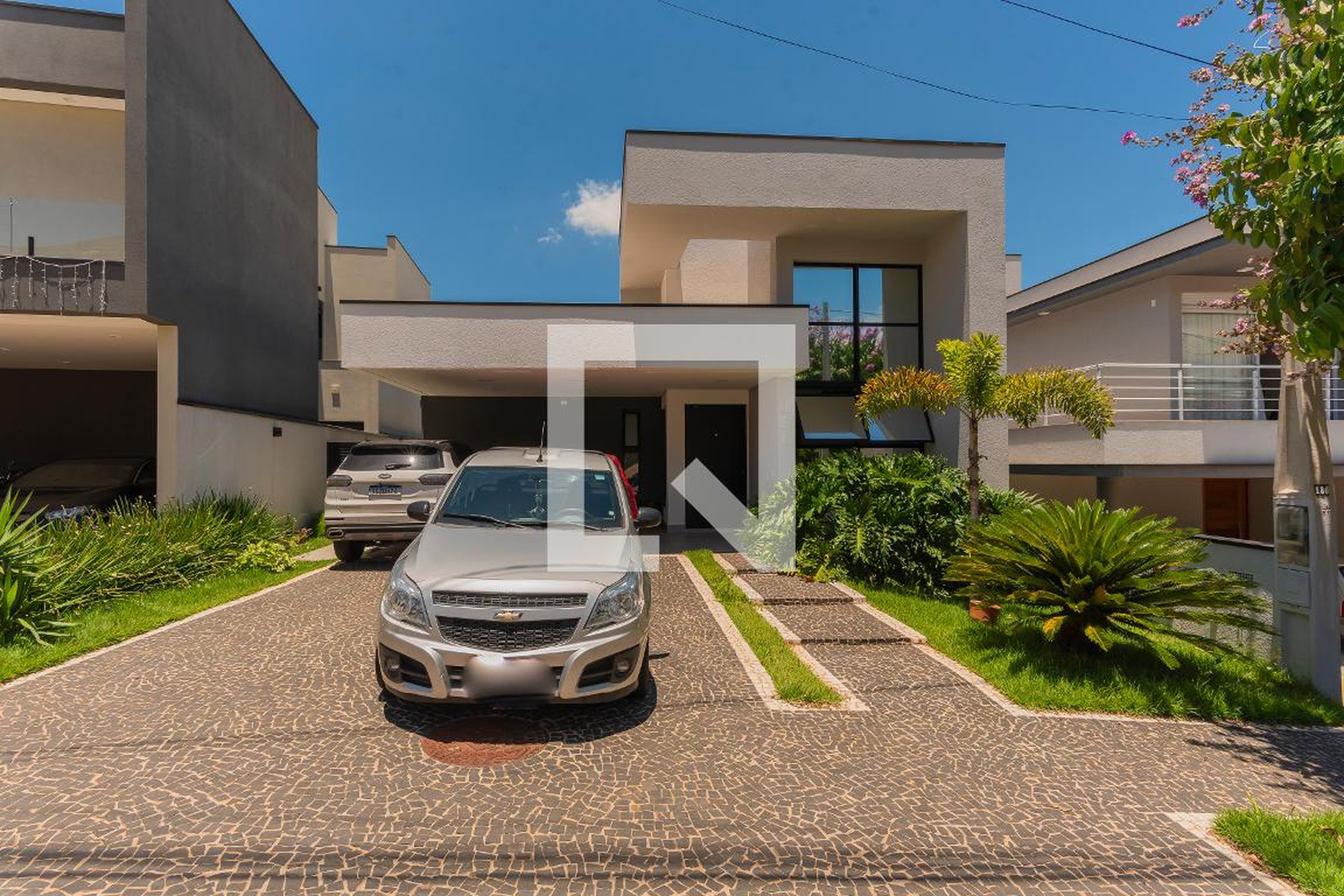 Fachada Condomínio em Rua Advogada Maria de Lourdes Ferreira Pimentel, 186