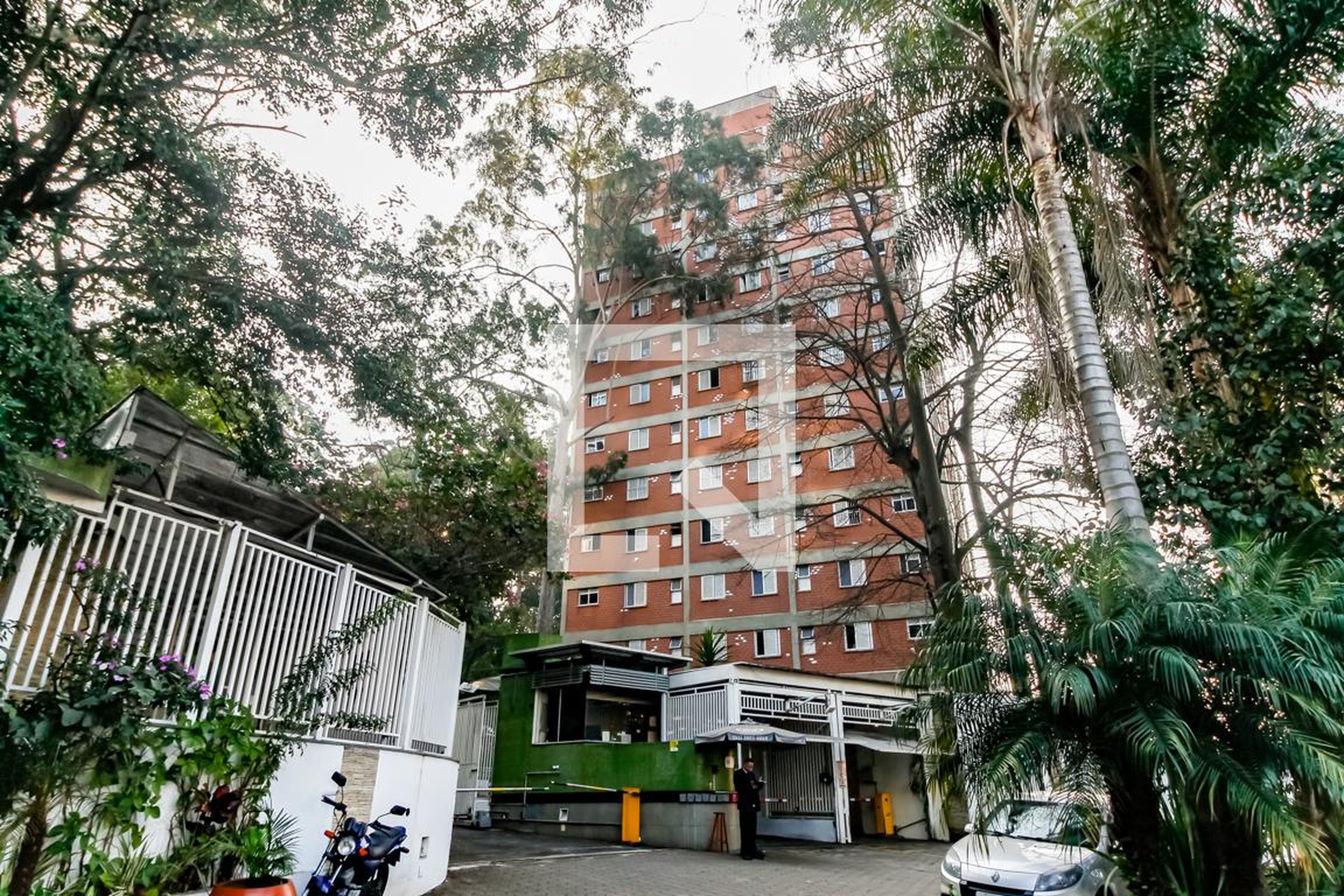 Fachada do Prédio Condomínio Floresta Campo Limpo