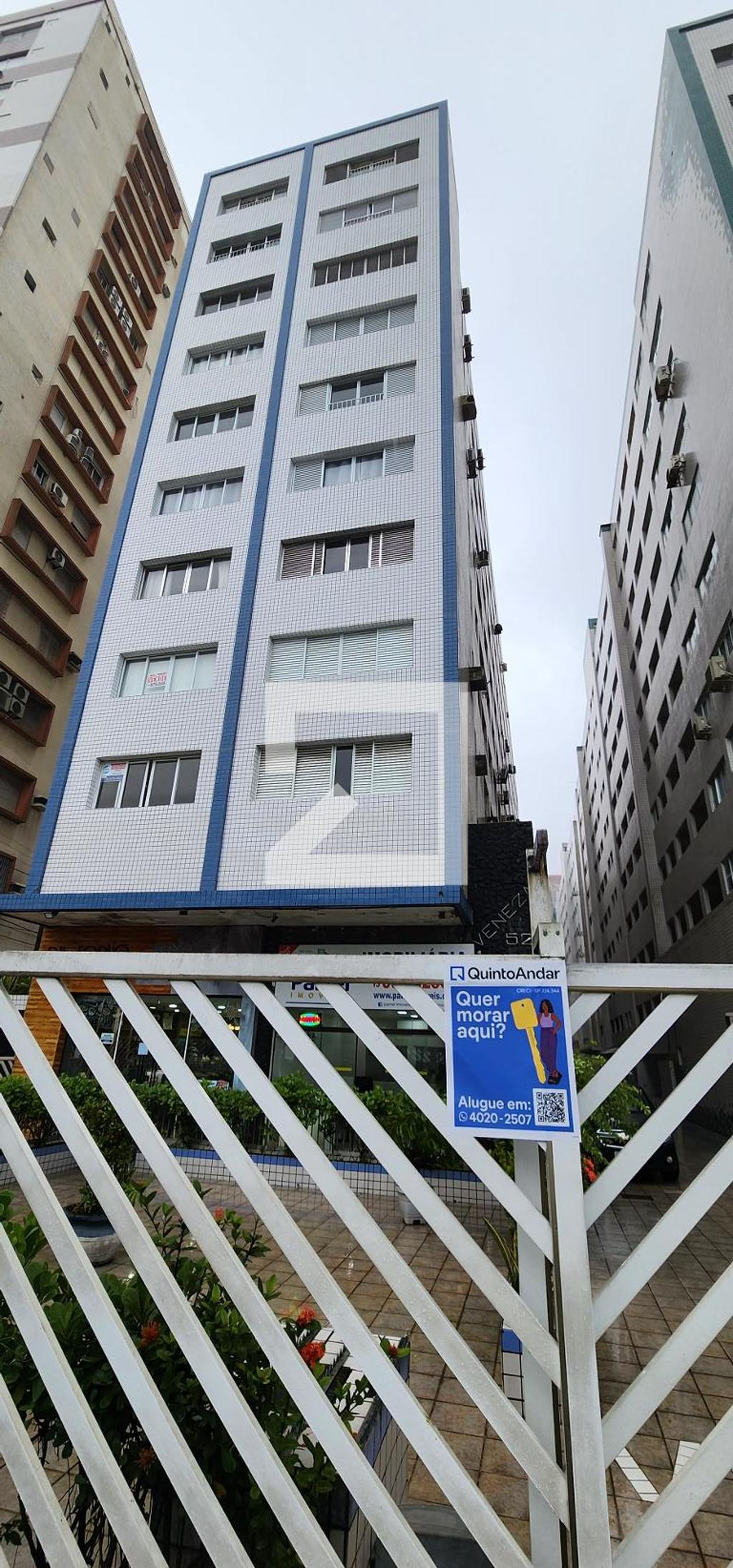 Fachada do Prédio Condomínio Veneza