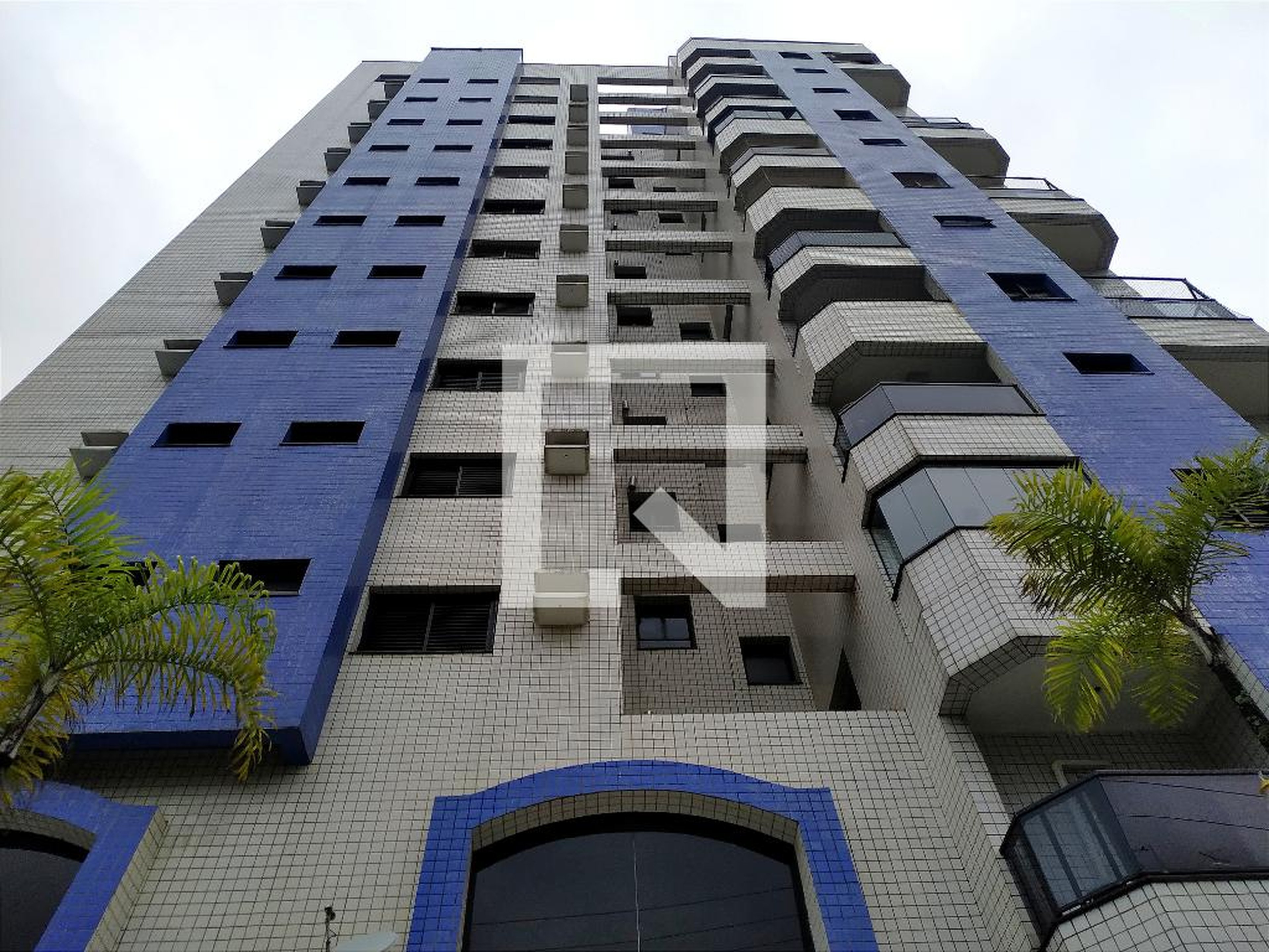 Fachada do Prédio Condomínio em Avenida do Parque, 262