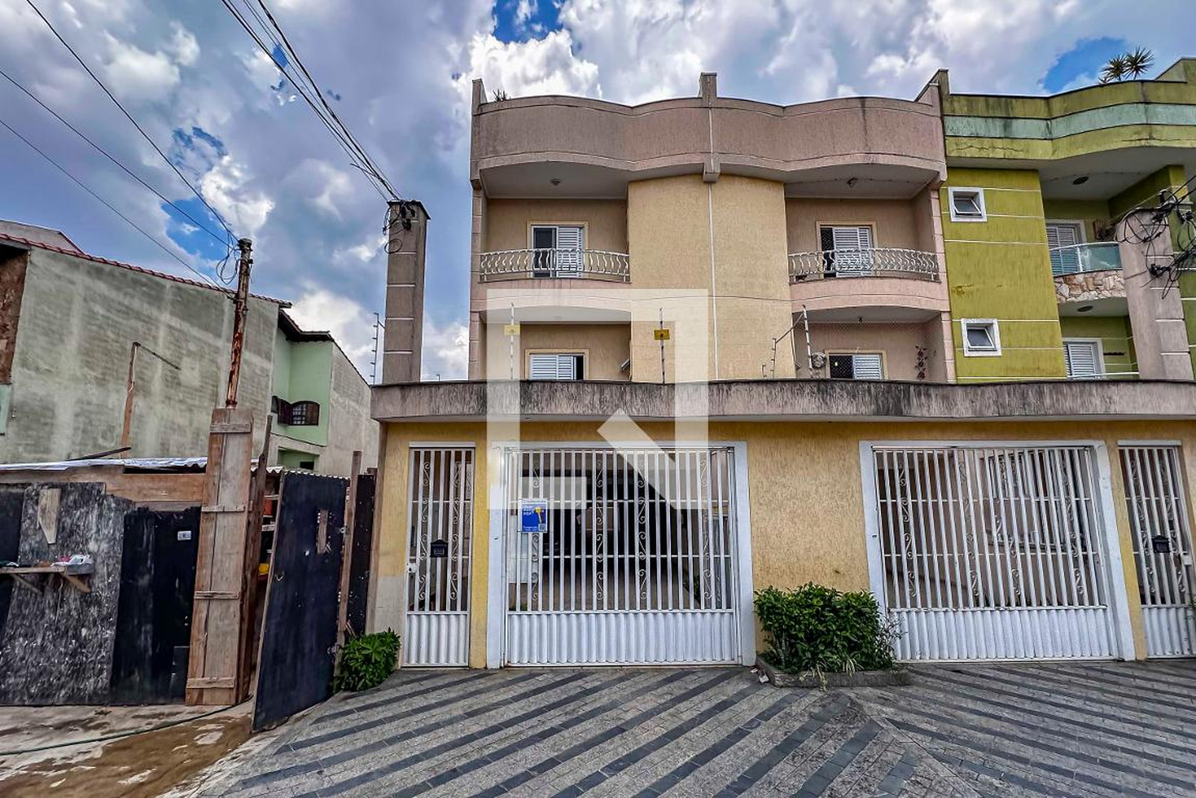 Fachada Residencial Clélia 683