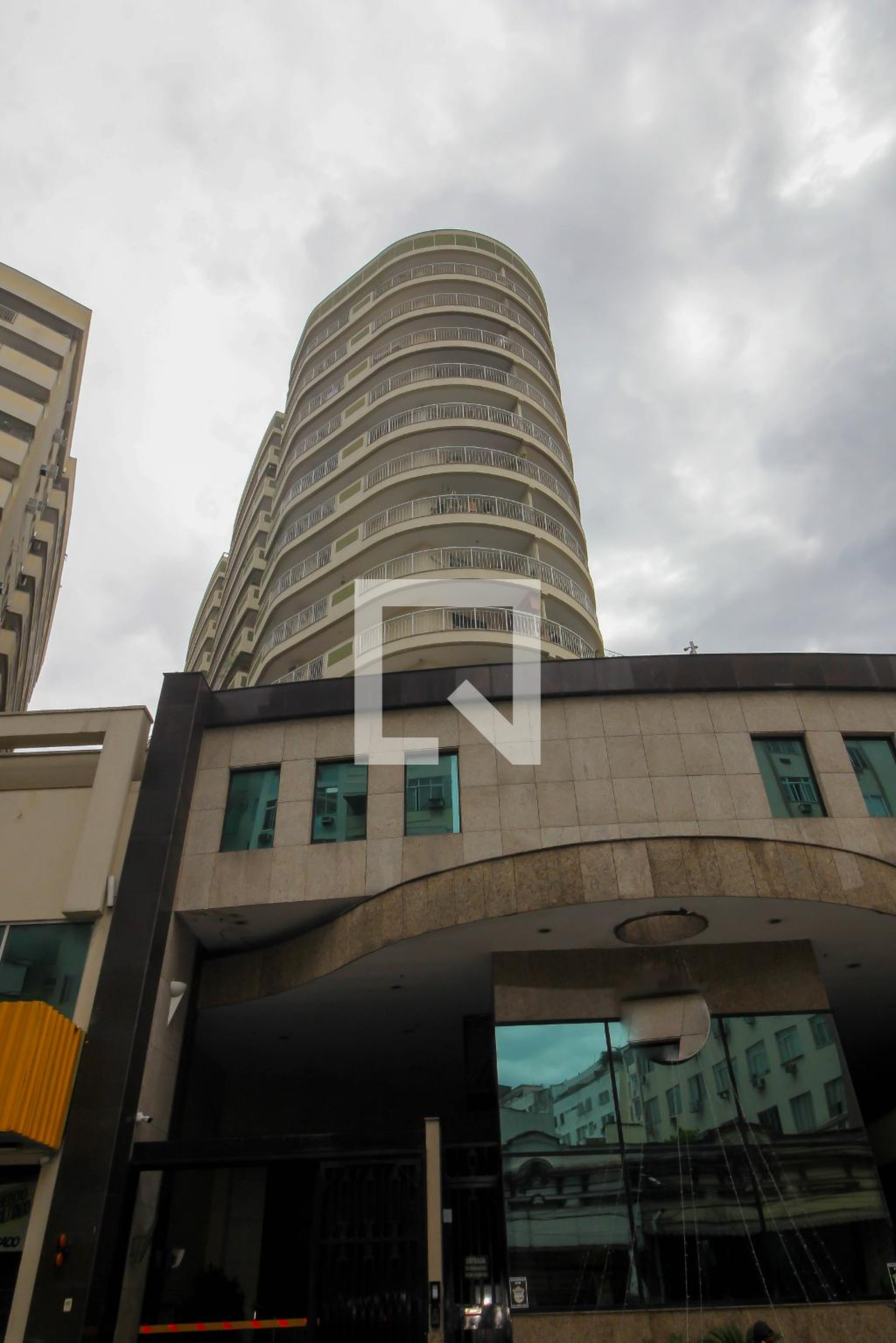 Fachada do Condomínio Condomínio Quartier Carioca