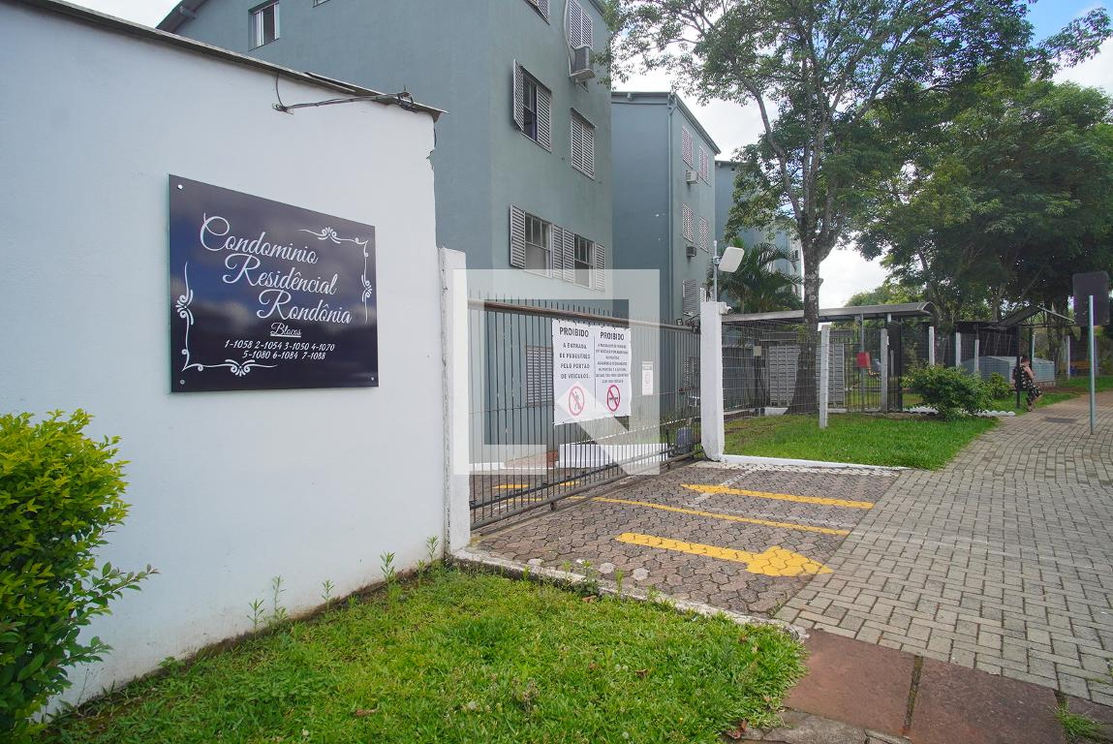 Fachada do Prédio Condomínio em Rua Doutor Karl Wilhelm Schinke, 1058