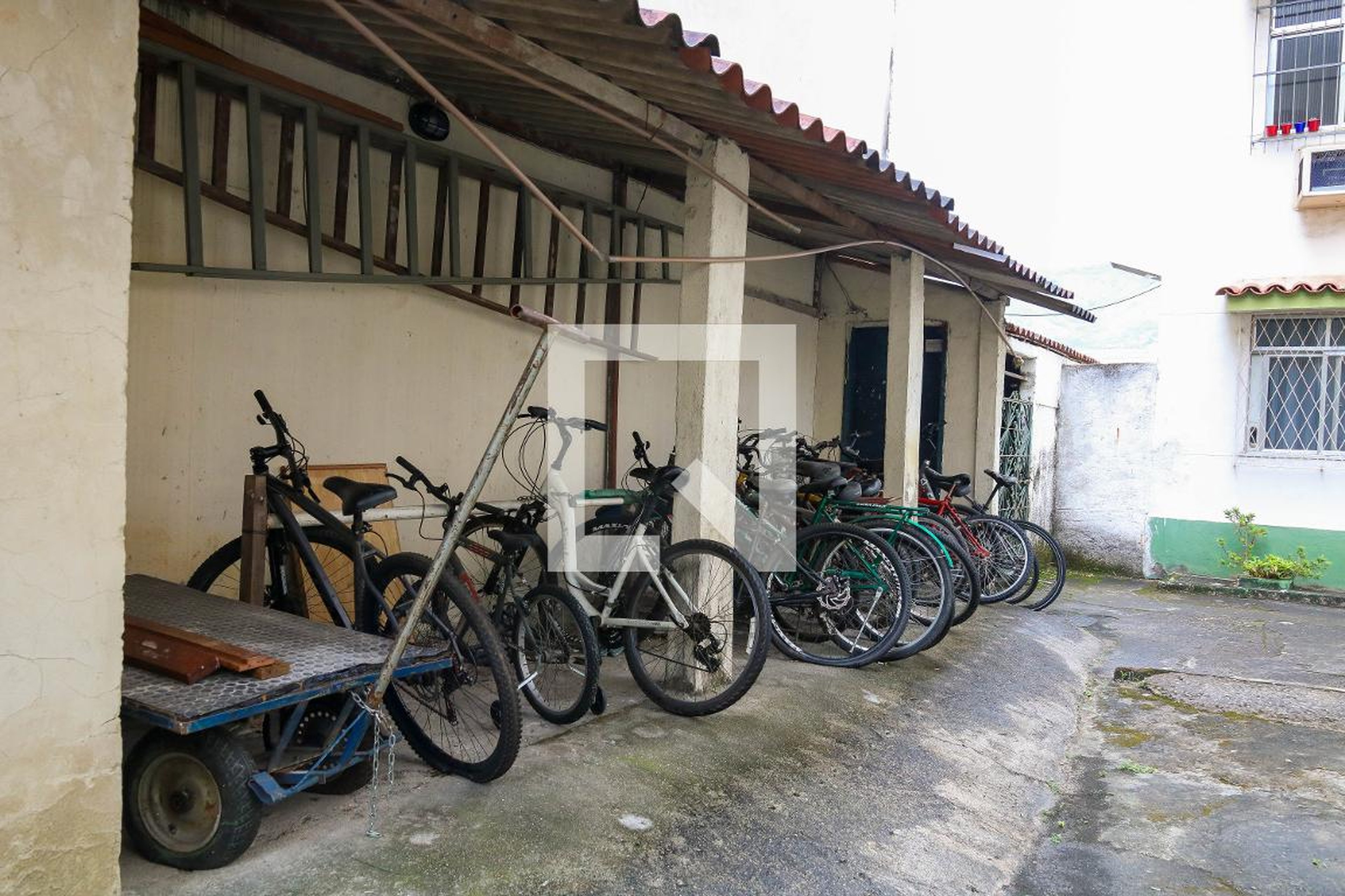Bicicletário - Conjunto Habitacional Padre Roma