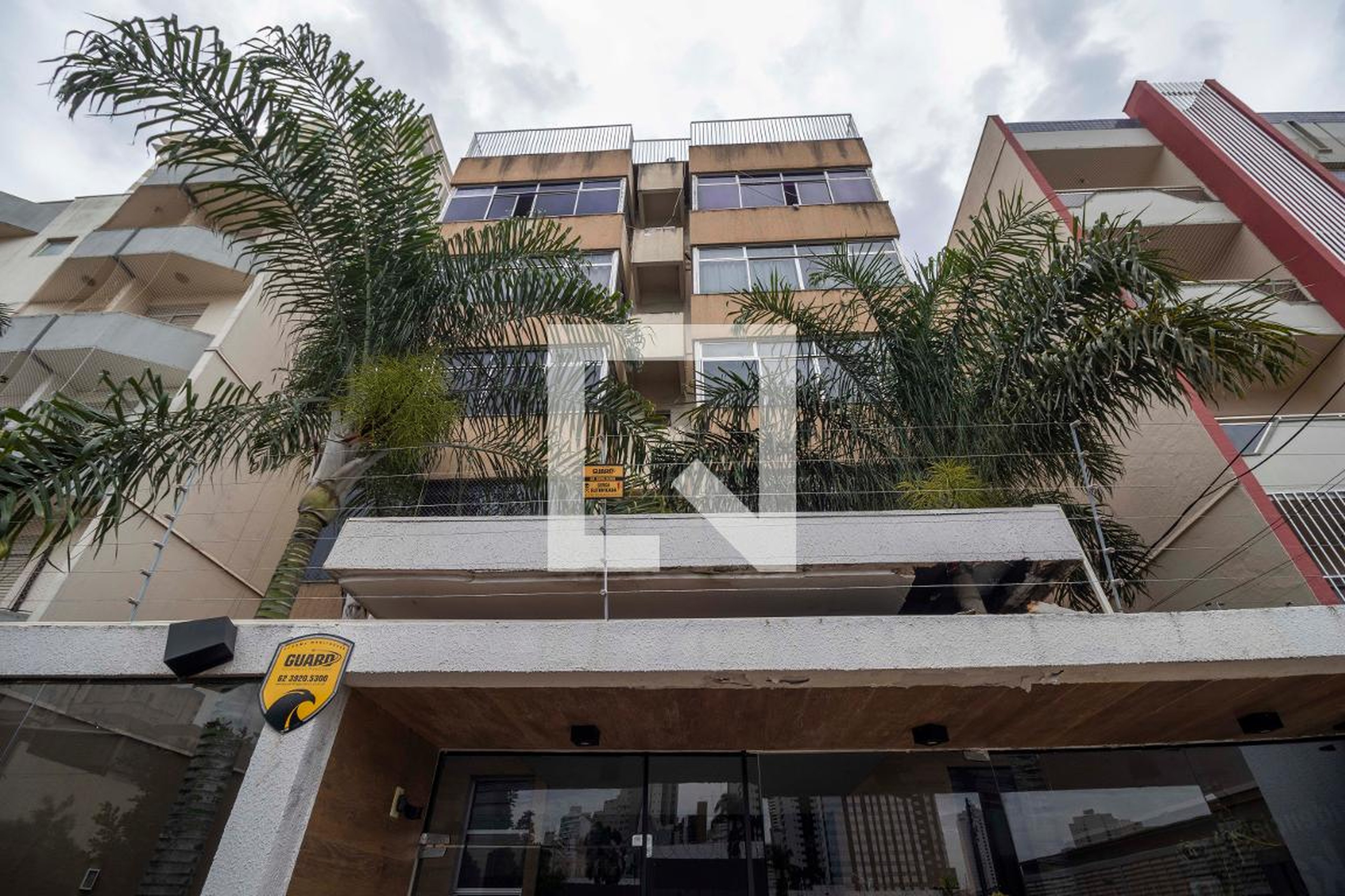 Fachada Condomínio em Rua T-28, 580