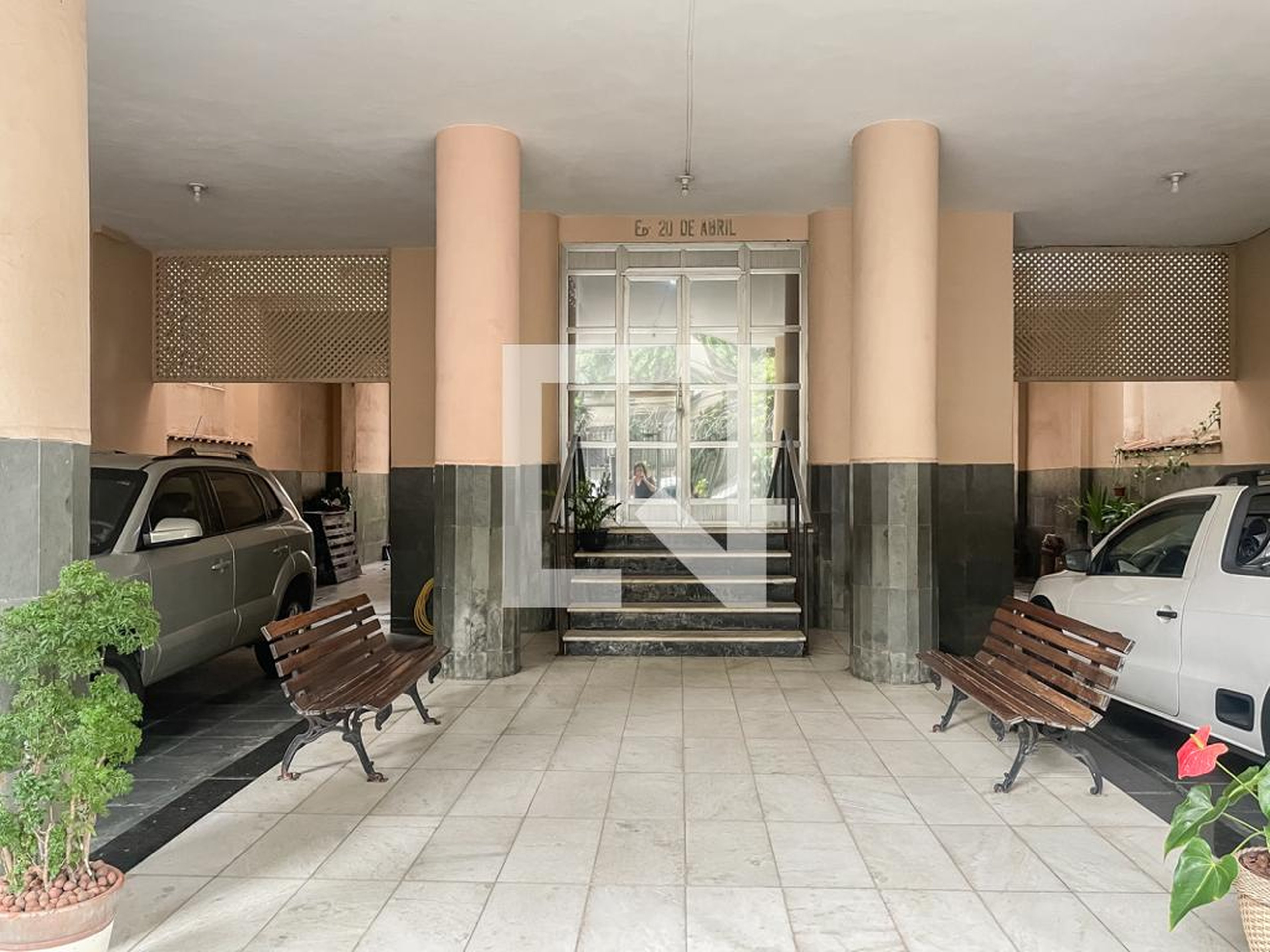 Portaria - Edifício Vinte de Abril