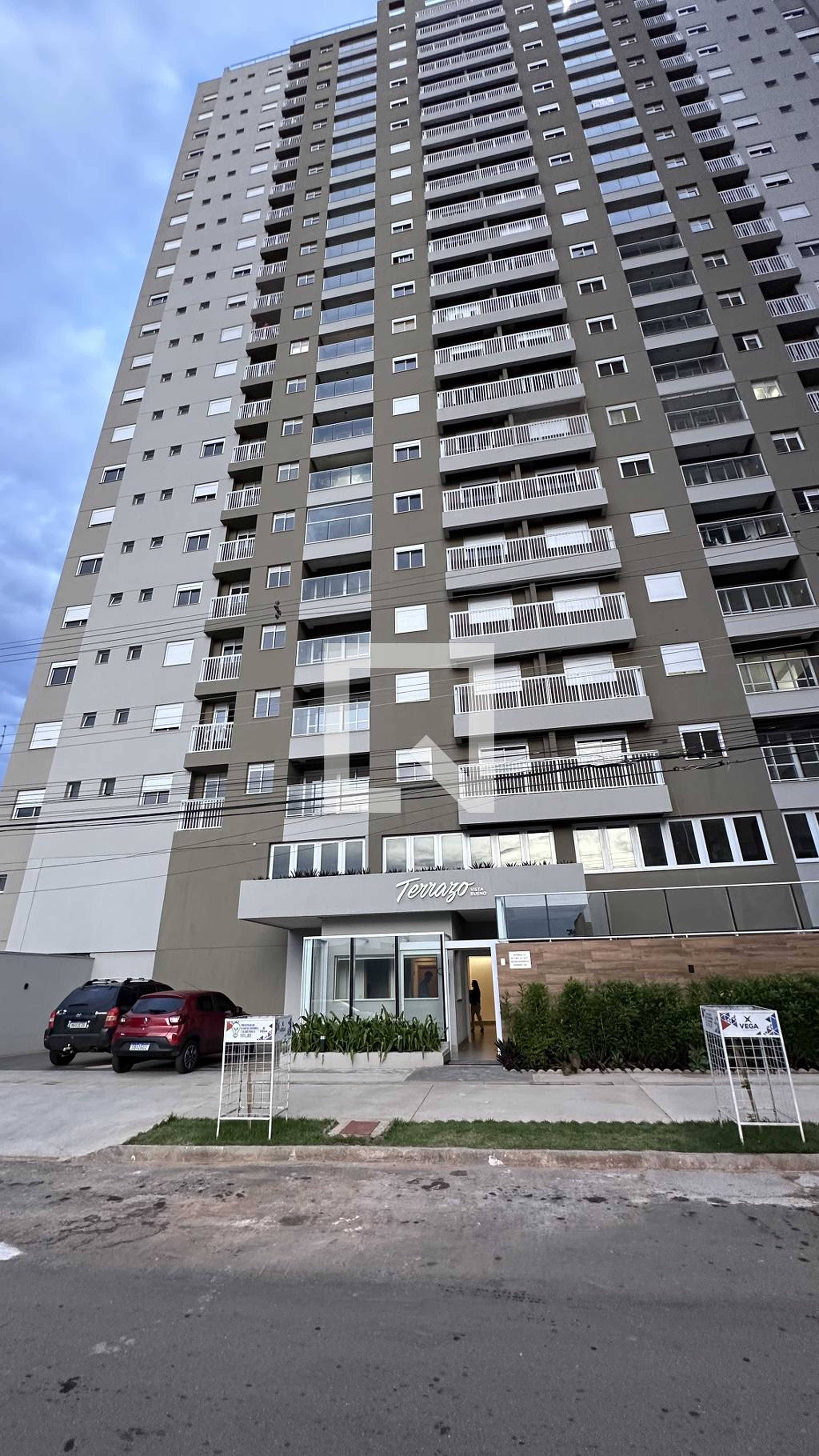 Fachada Condomínio em Avenida T-5, 1812