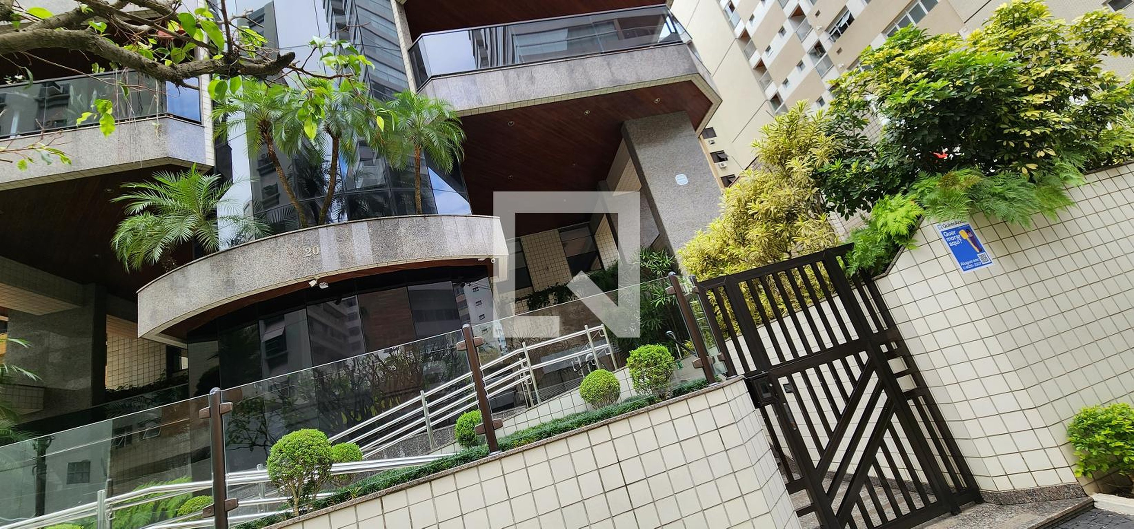 Fachada do Prédio Condomínio em Rua Paraguassú, 20