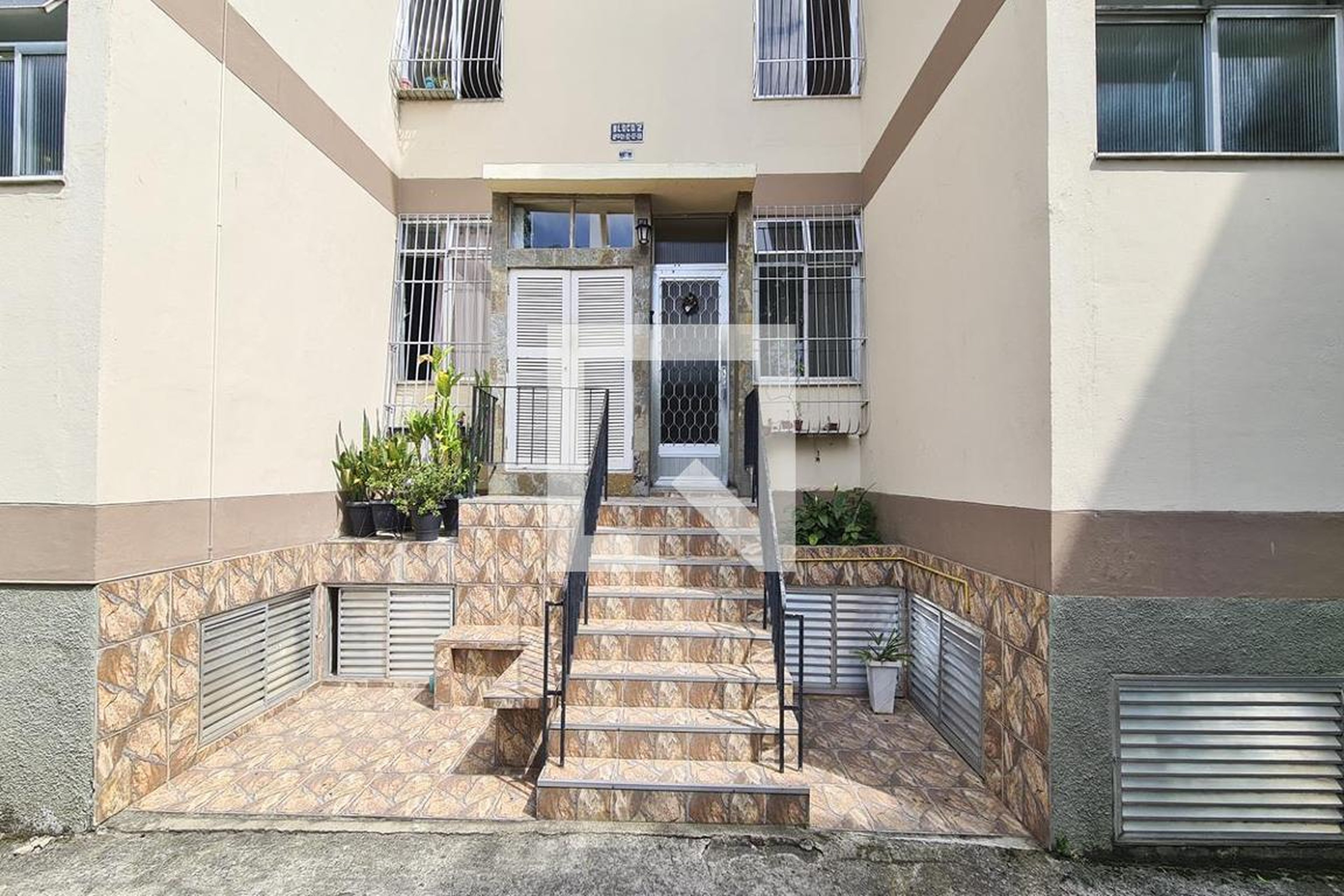 Hall de Entrada - Conjunto General Clarindo