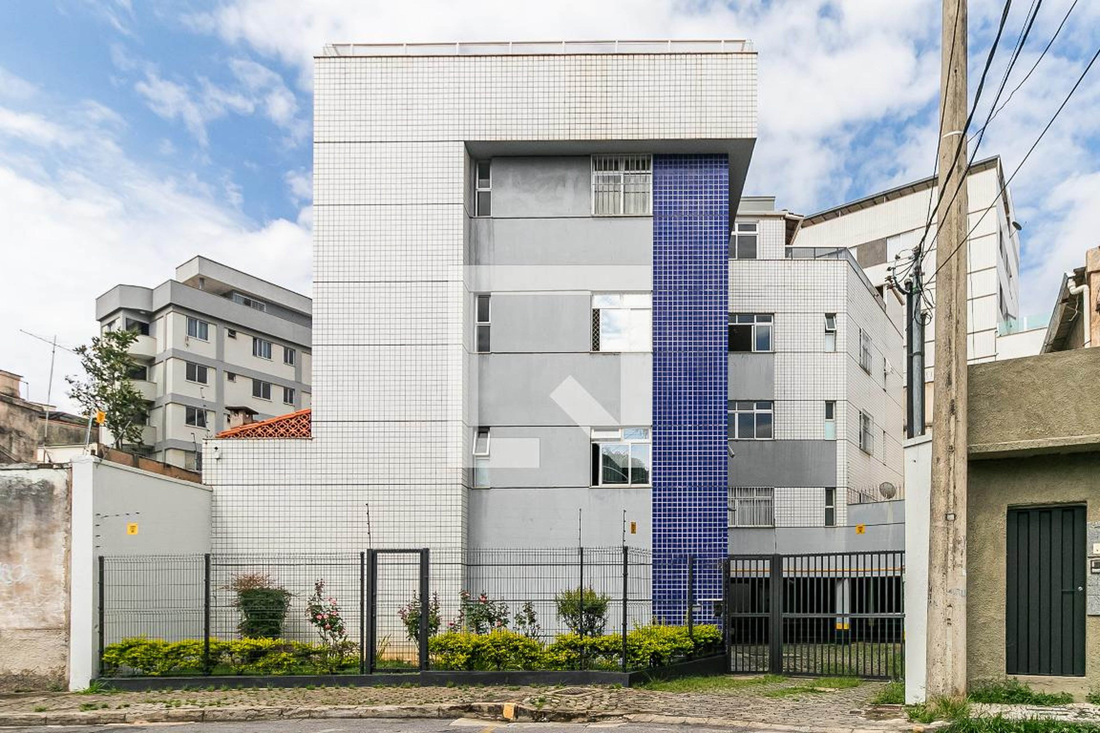 Fachada Edifício Terezinha de Carvalho Reis