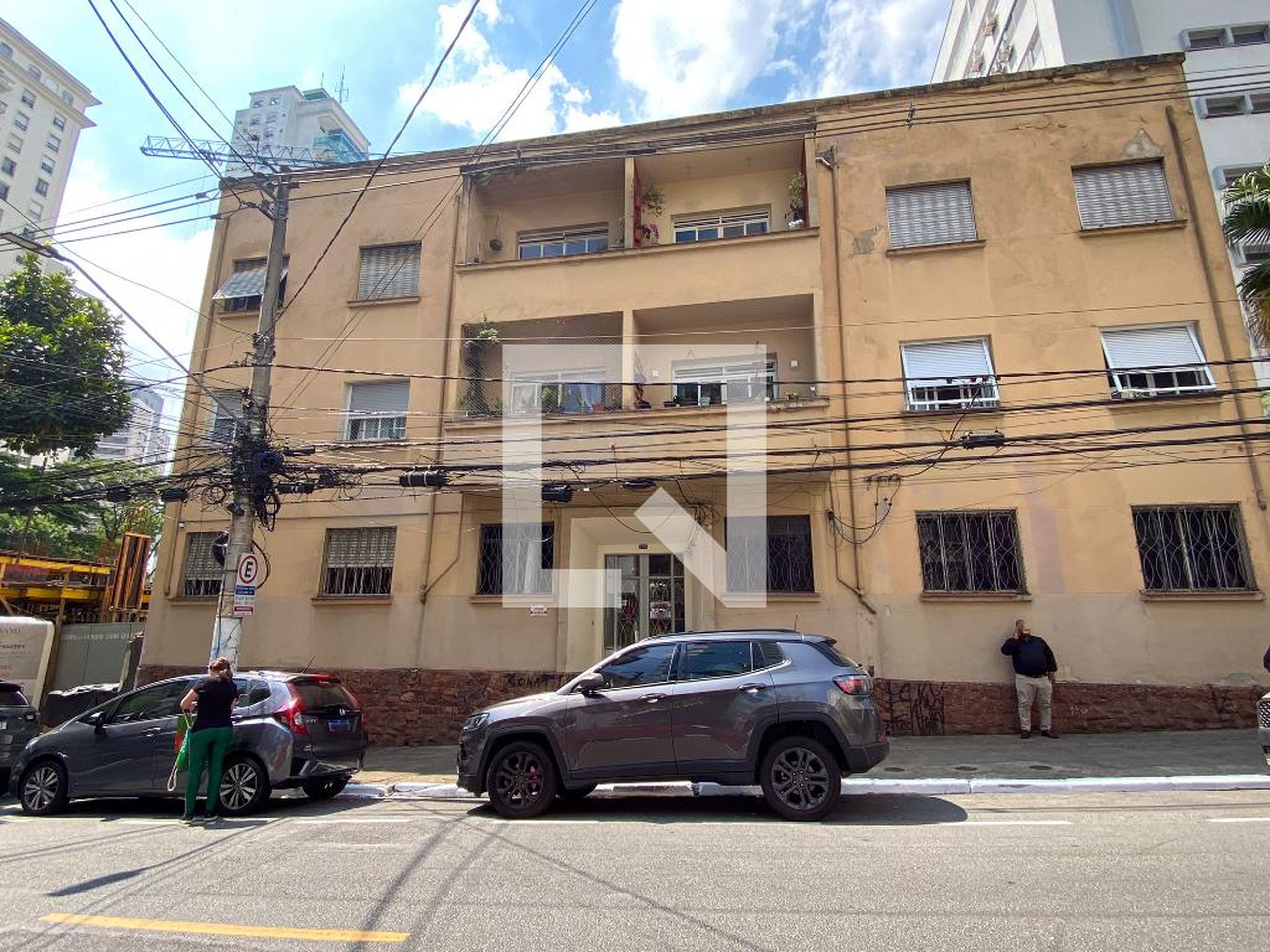 Fachada Condomínio em Rua Sampaio Viana, 258