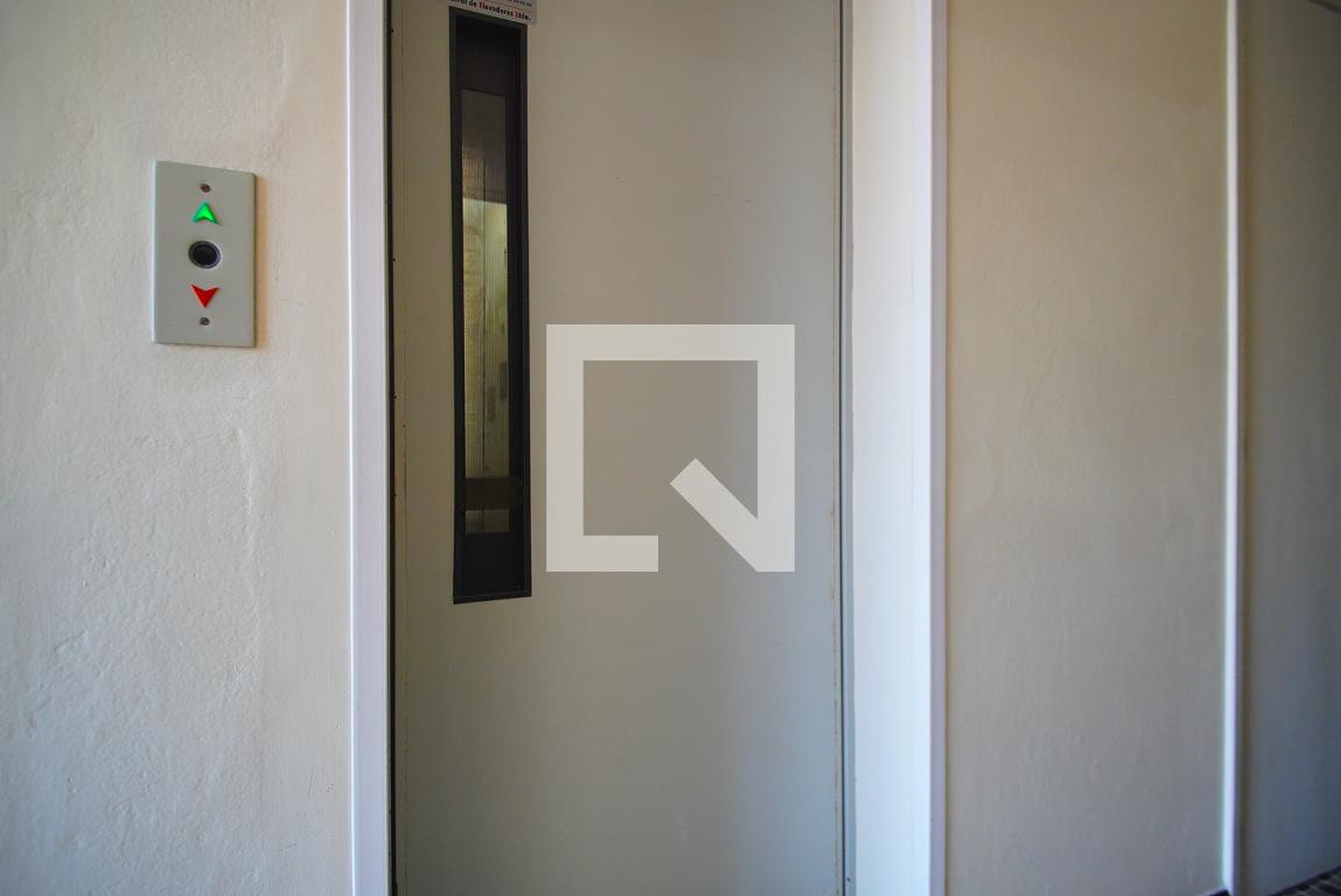 Elevador - Edificio Paiva