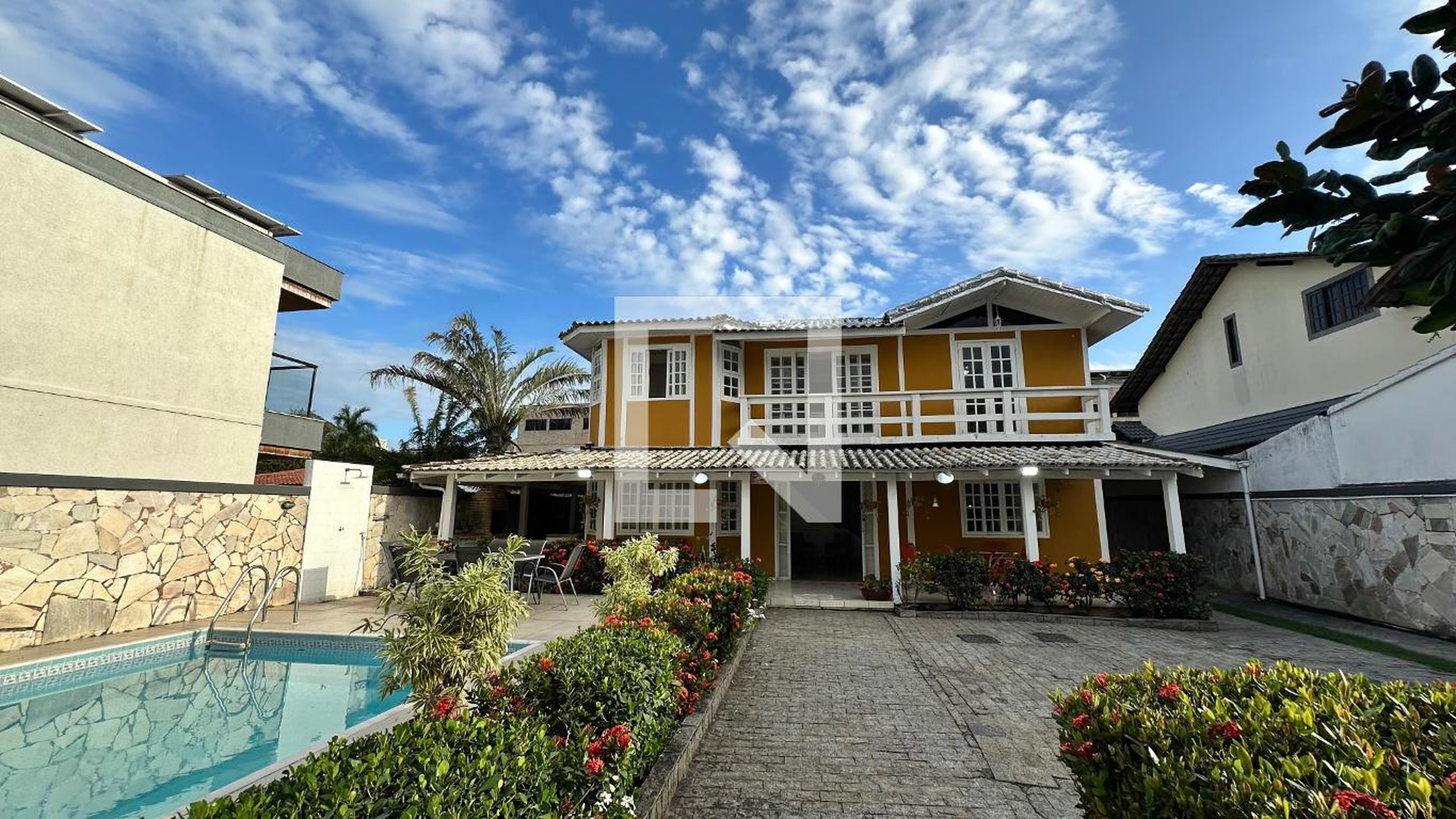 Fachada Condomínio Barra End