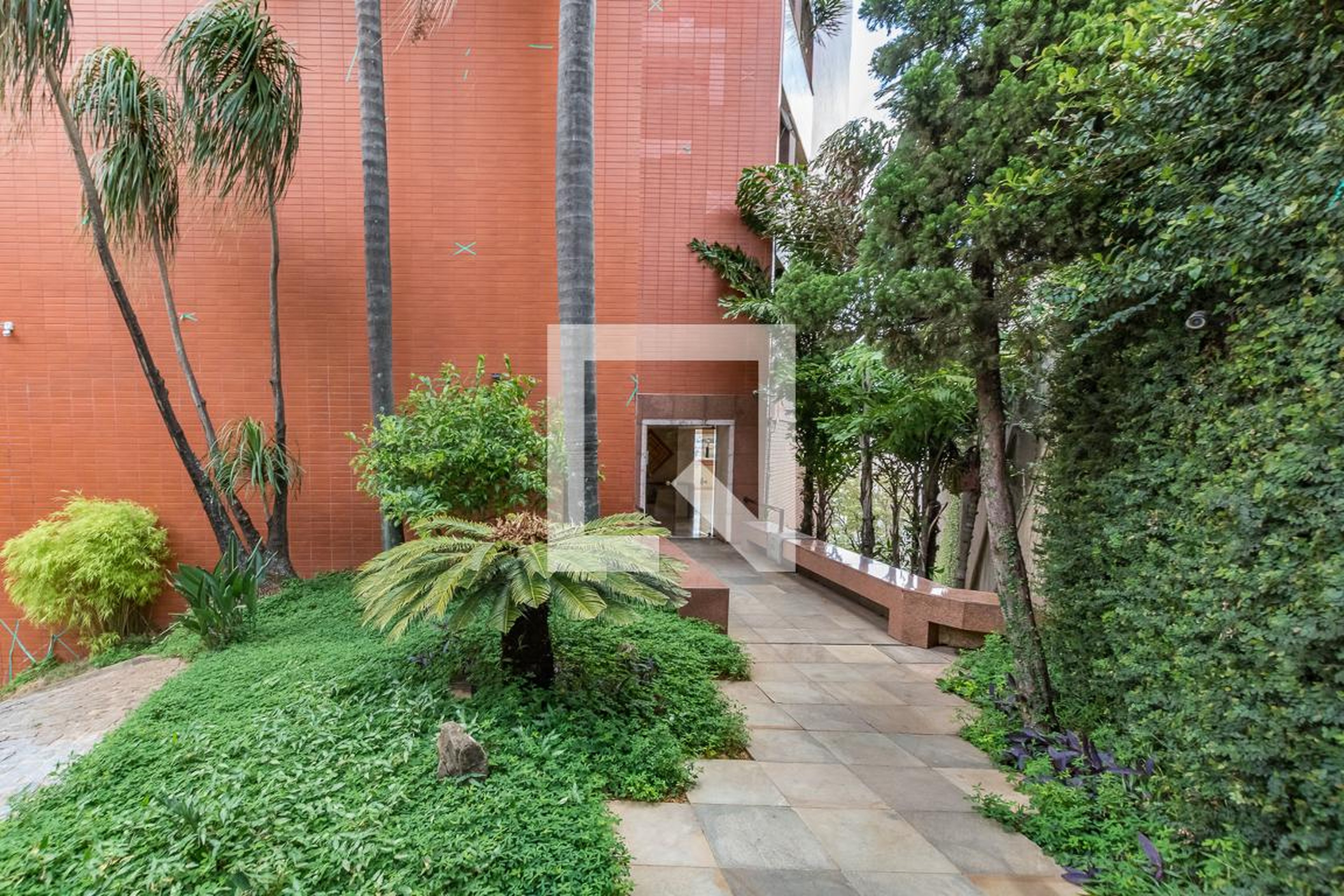 Entrada - Beverly Hills