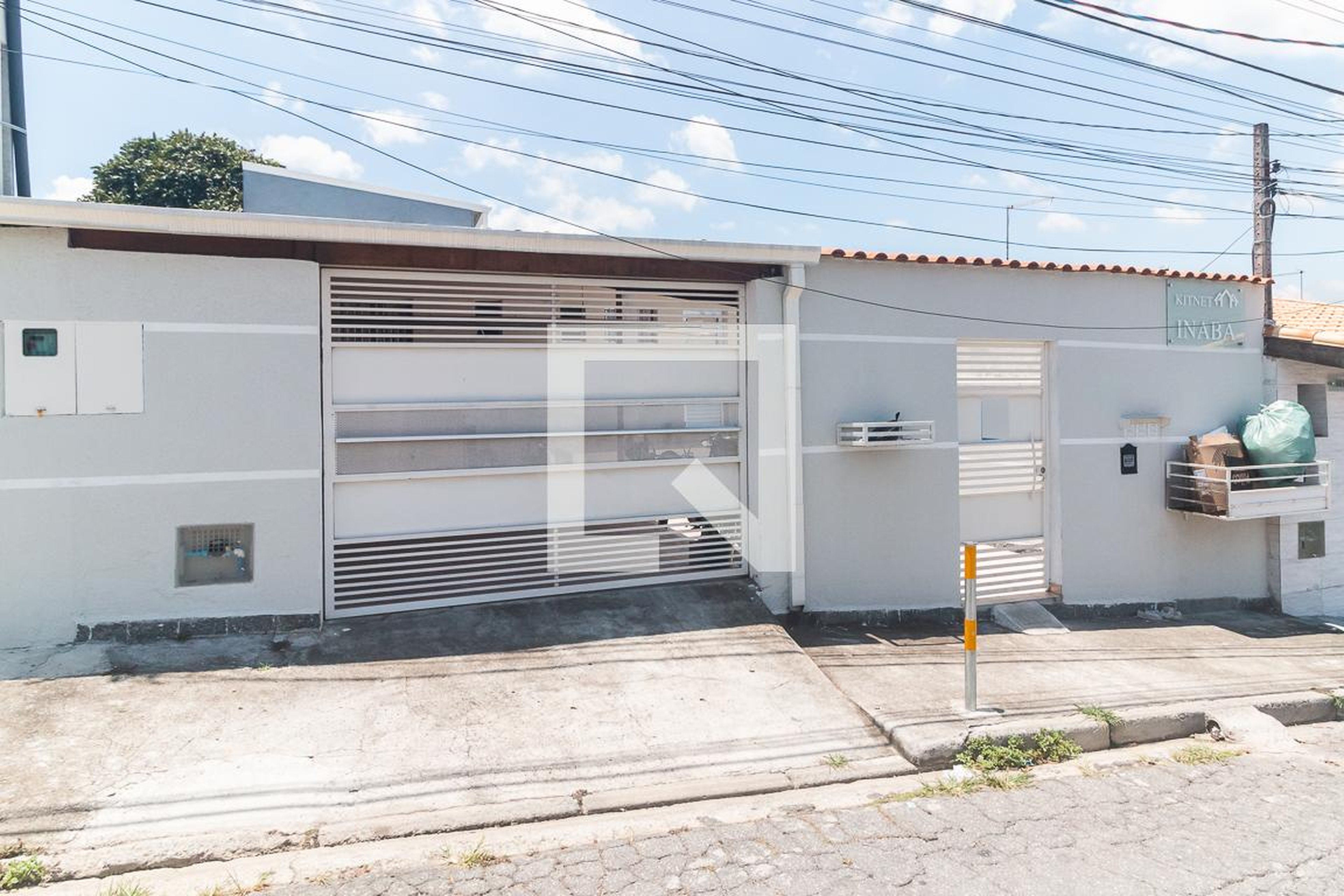 Fachada Condomínio em Rua Engenheiro Eduim Pires, 135