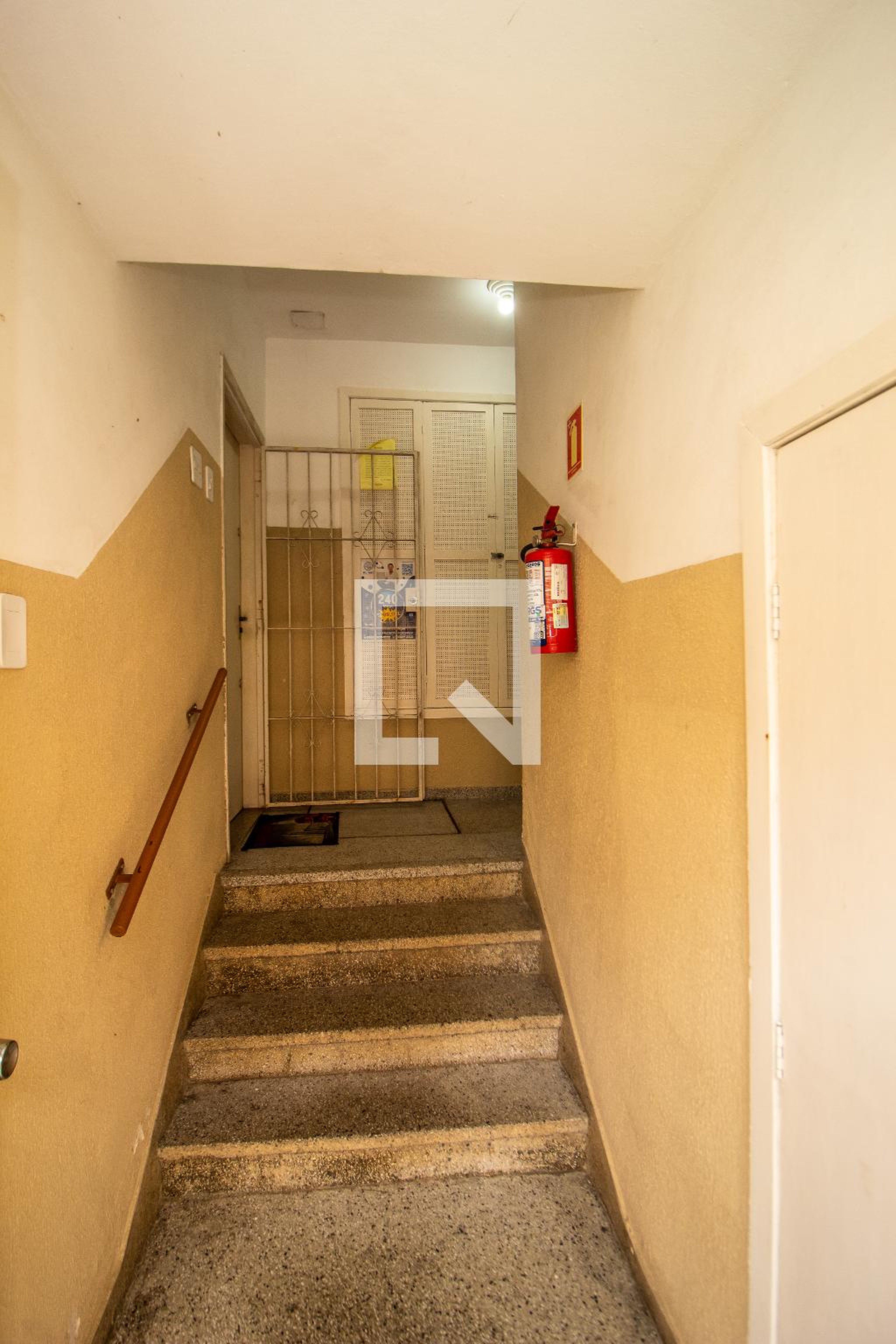 Hall de entrada - Conjunto Habitacional Pereira Neto